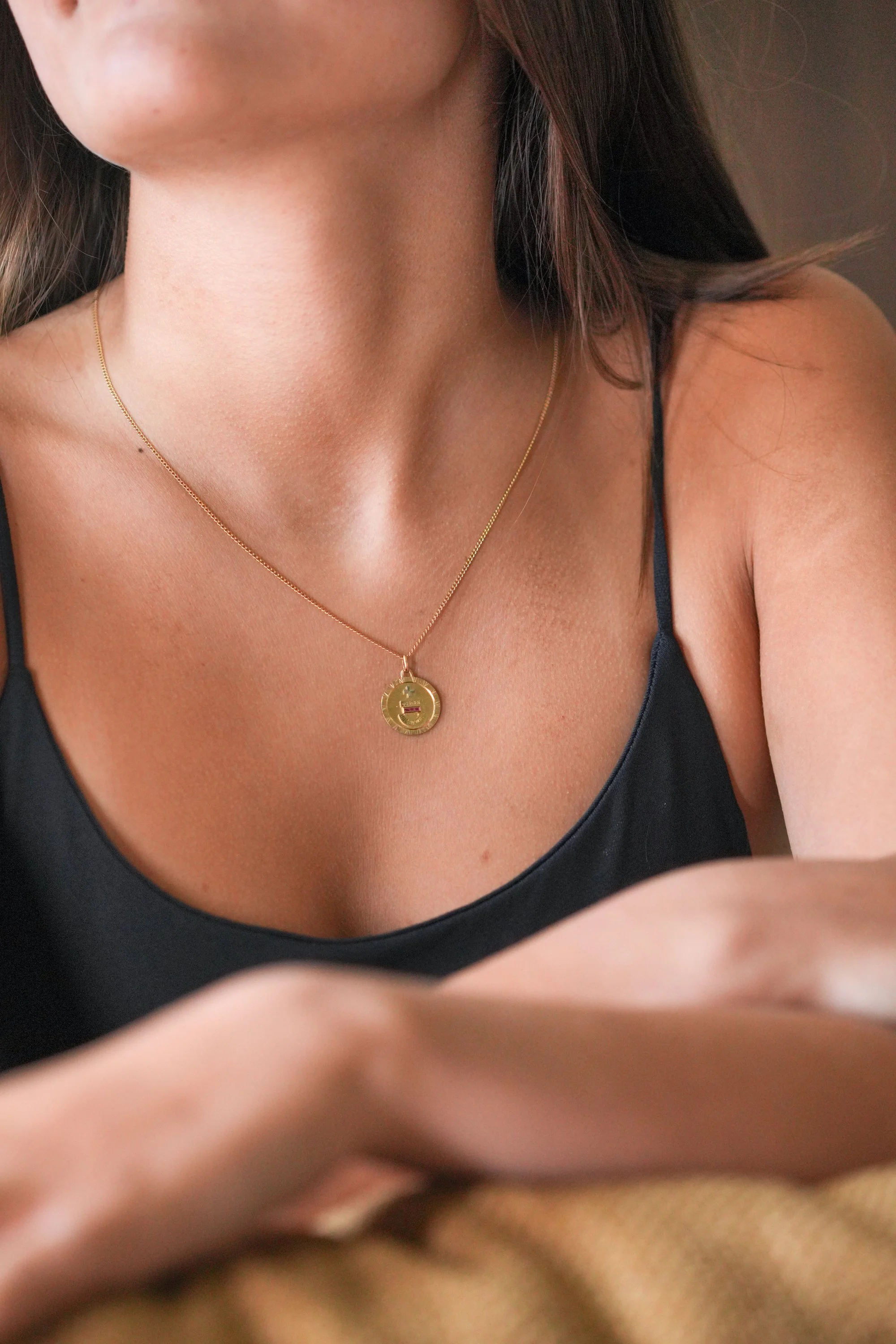 Collier Vintage Avec Pendentif Estelle Bijoux Paris - Ancien, En Bon état, Pièce Unique