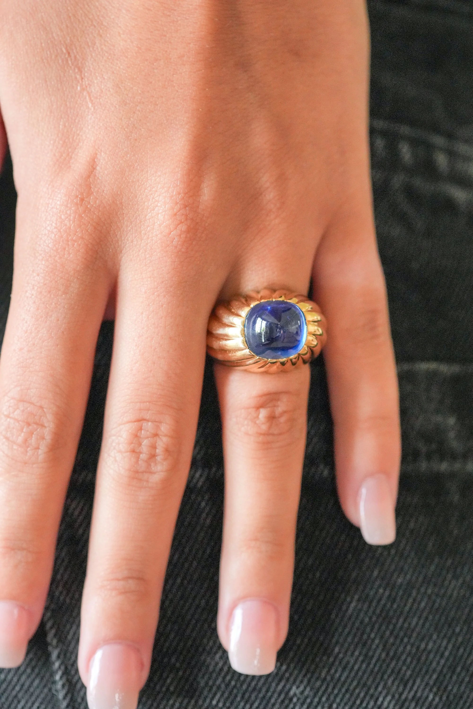 LPB36w-bague-or-jaune-saphir-cadeau-mariage-anniversaire-naissance (3).jpg