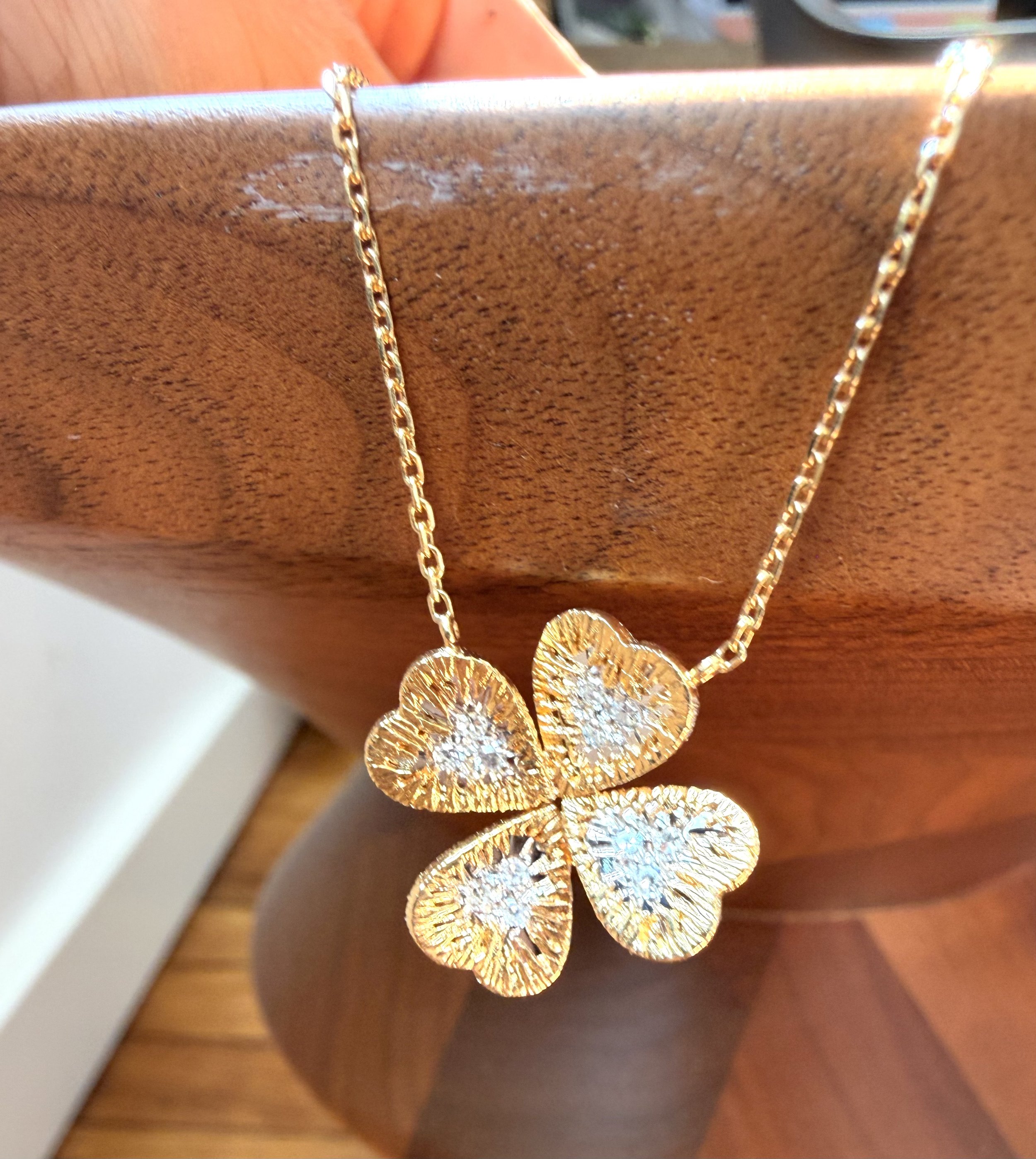 ADR3155-pendentif-trefle-collier-or-jaune-platine-diamants4.jpeg