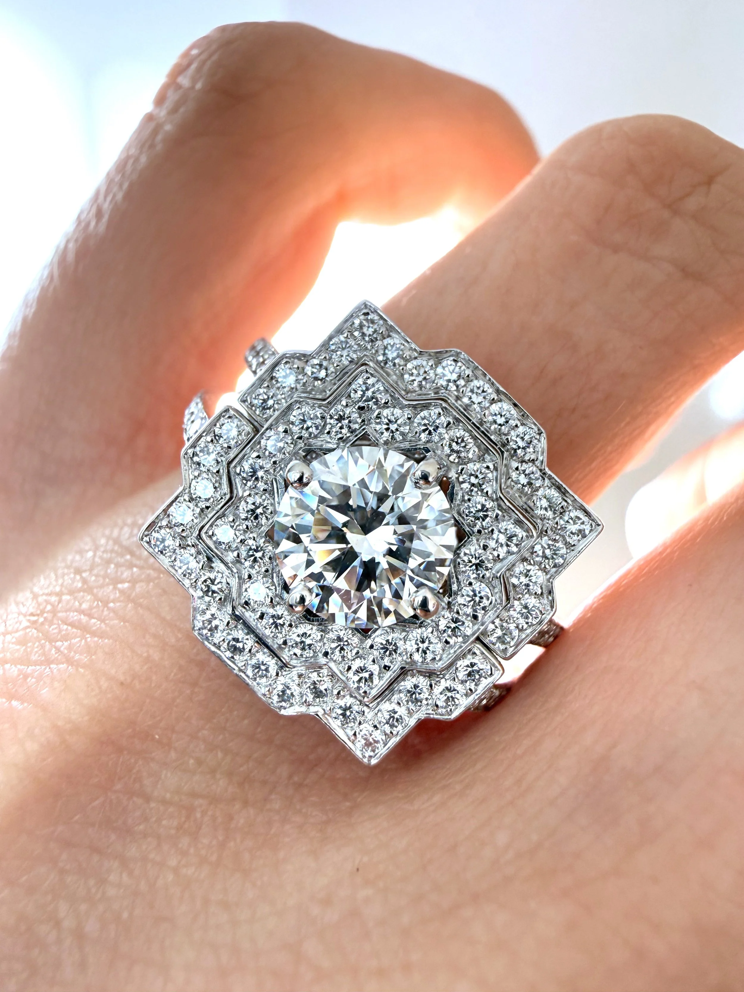ADR3056-bague-style-harry-winston-unique-rare-alliance-transofrmation-bluffy-ring-diamonds-mariage-wedding5.jpeg
