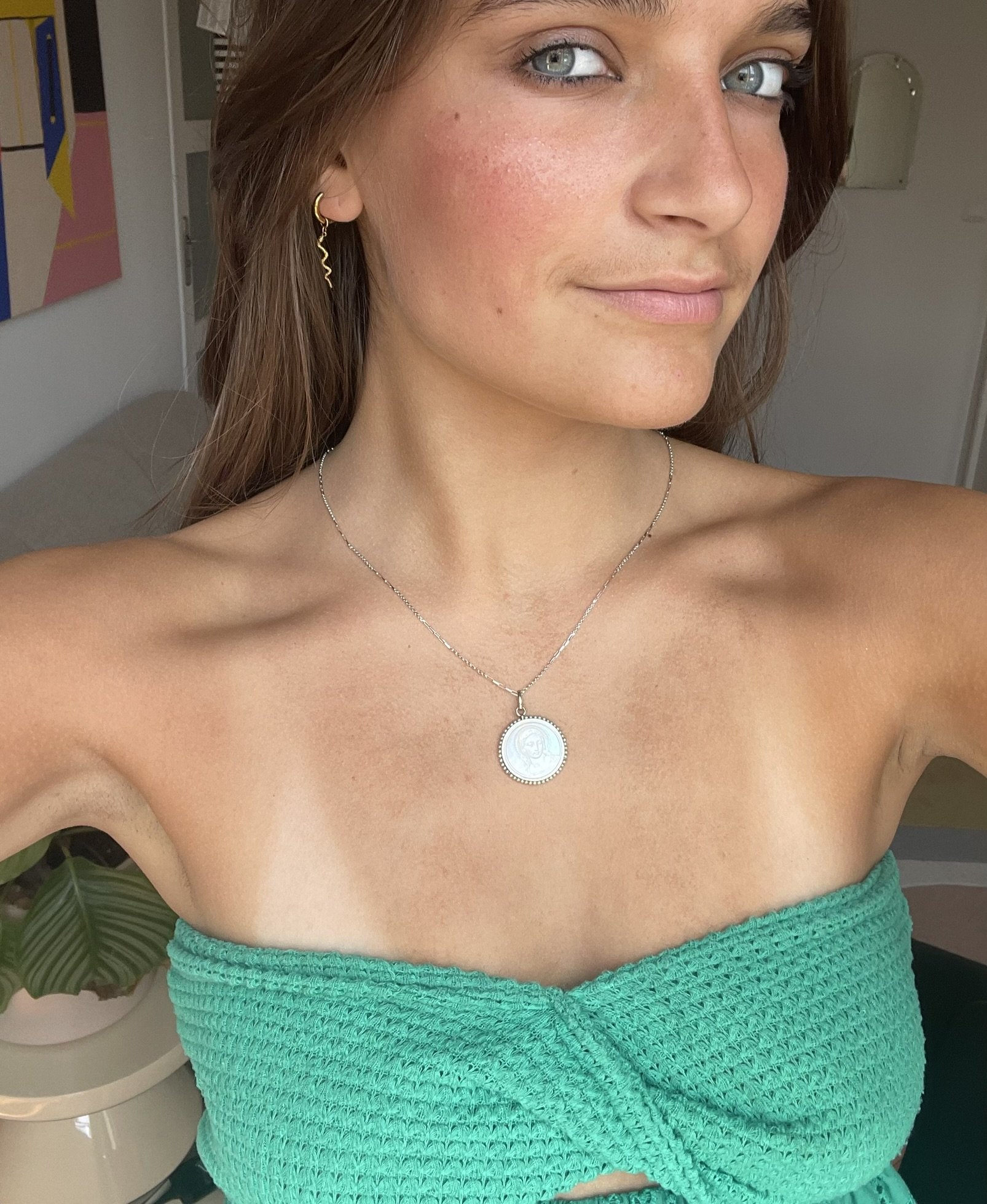 ADR2757-medaille-nacre-perles-ronde-cadeau-naissance-bapteme-communion-confirmation-anniversaire-religion-vierge-marie (2).JPEG