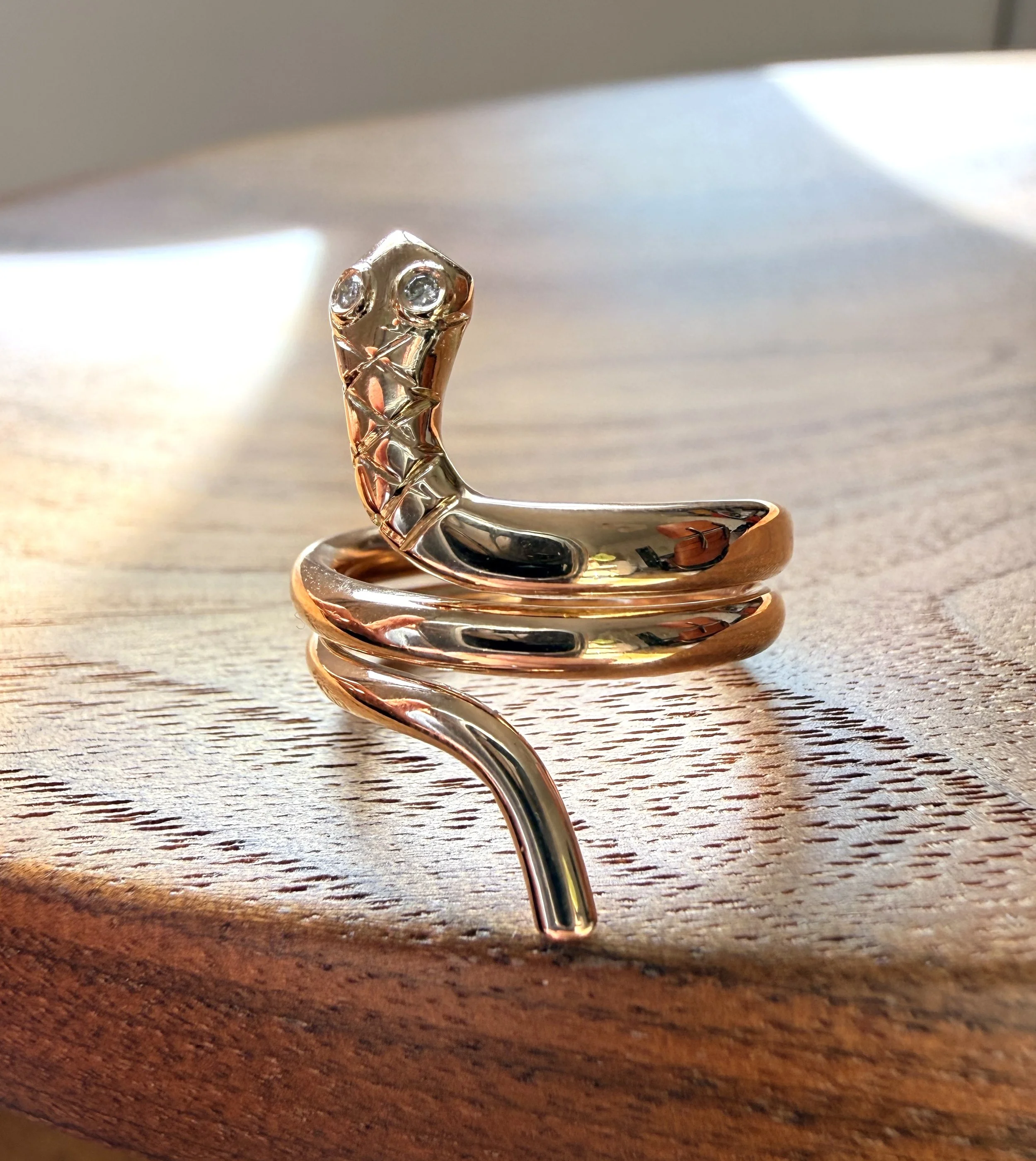ADR3080-Bague-serpent-or-jaune-ensorcelleur-envoutante7.jpeg