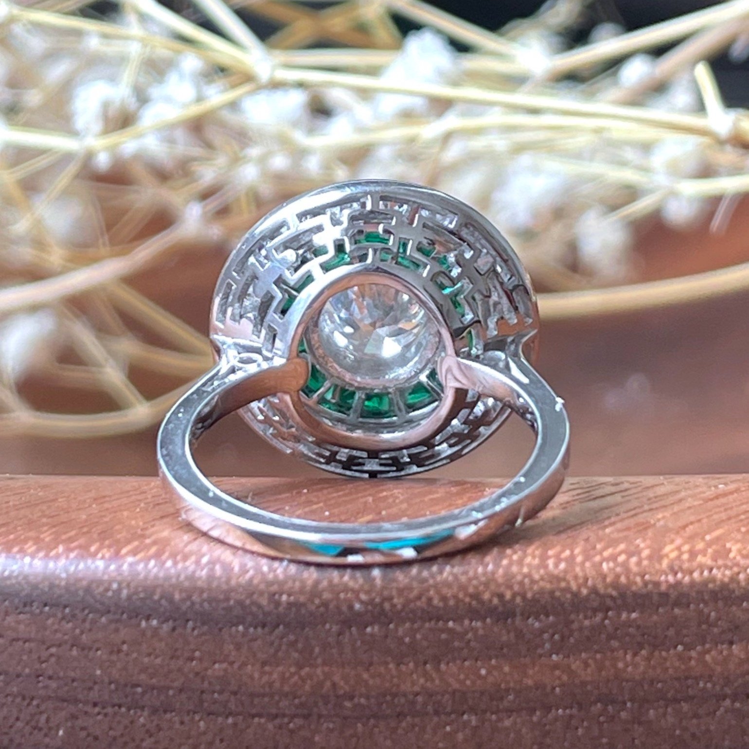 ADR2457-bague-diamants-emeraude-cadeau-mariage-fian%C3%A7ailles-naissance-wedding+%281%29.jpg