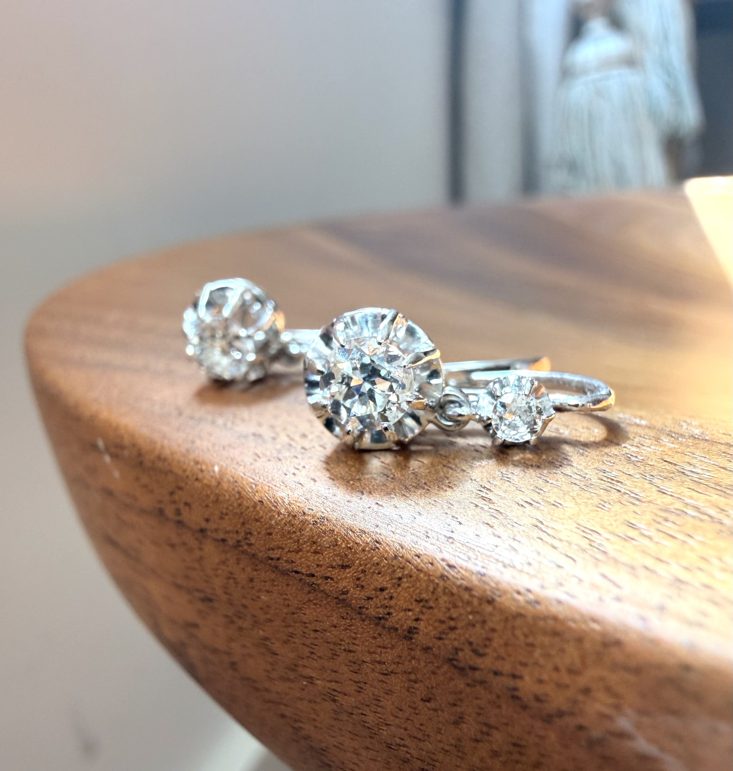 ADR3111-dormeuses-anciennes-diamants-earrings-boucles-doreilles-diamonds1.jpeg