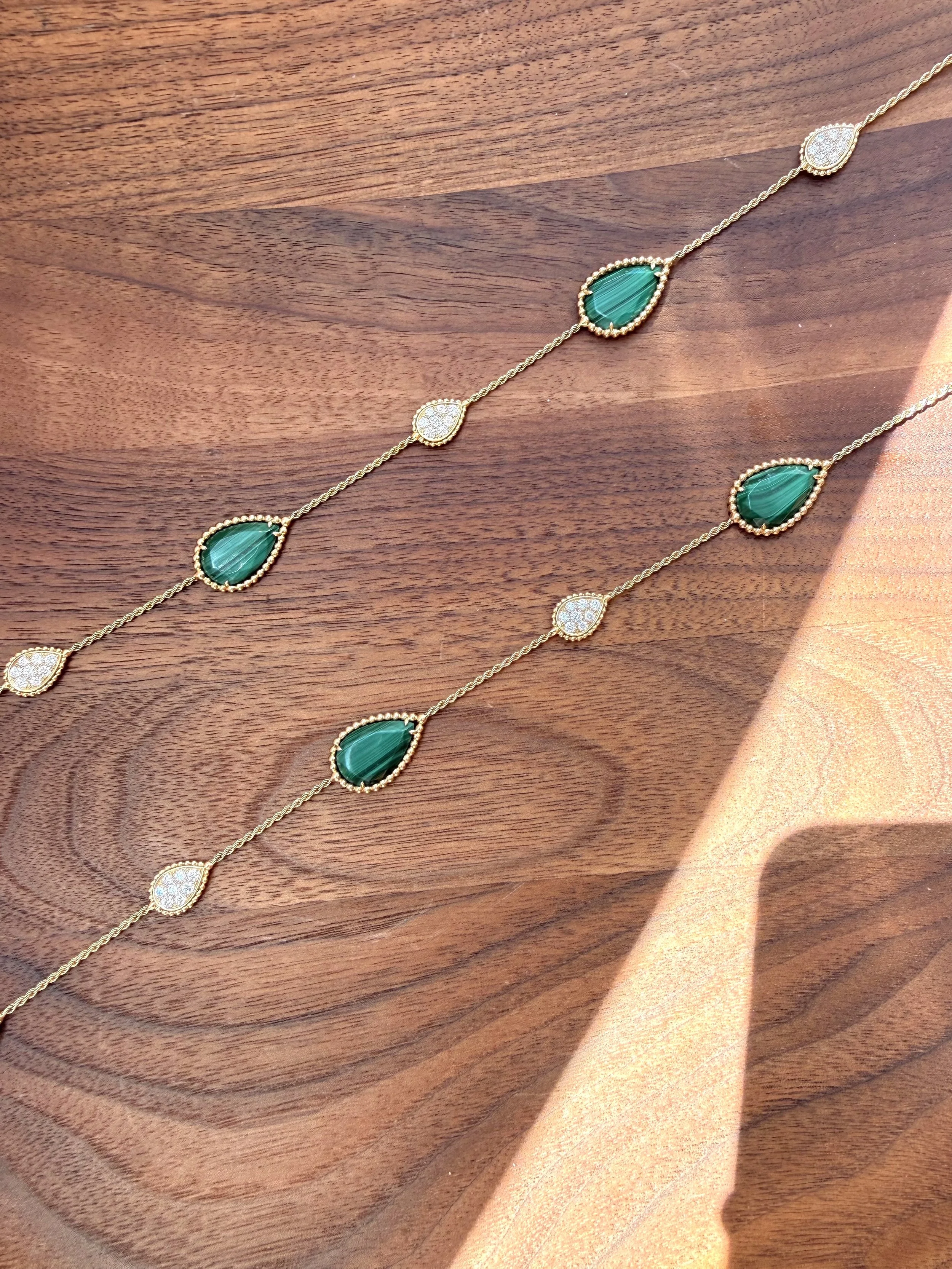 ADR3147-sautoir-serpent-boheme-or-jaune-malachite-diamants0 copy.jpg