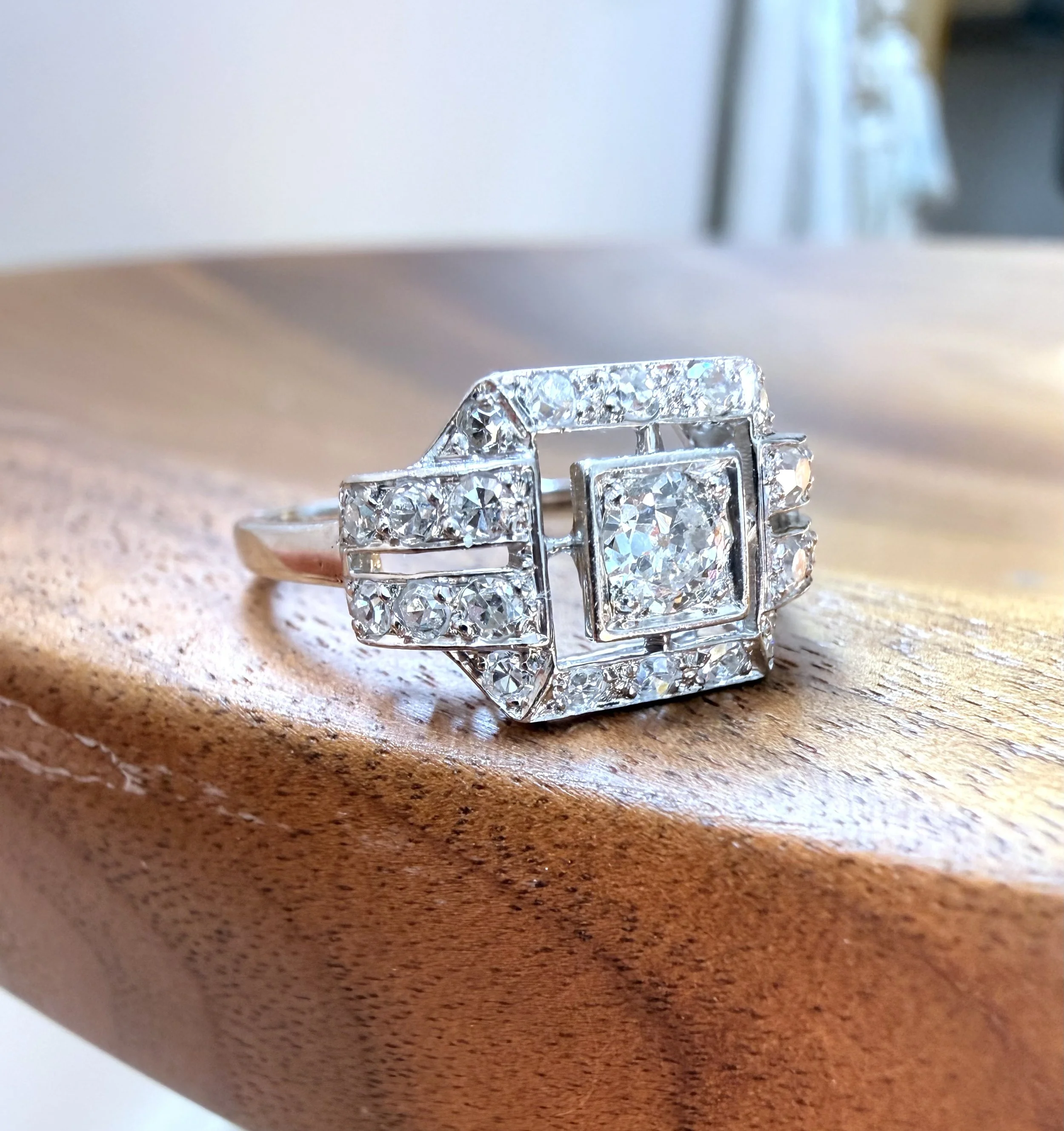 ADR3105-Pauline-bague-ancienne-art-decoplatine-diamants-diamond-ring-fiancailles-mariage-wedding3.jpeg