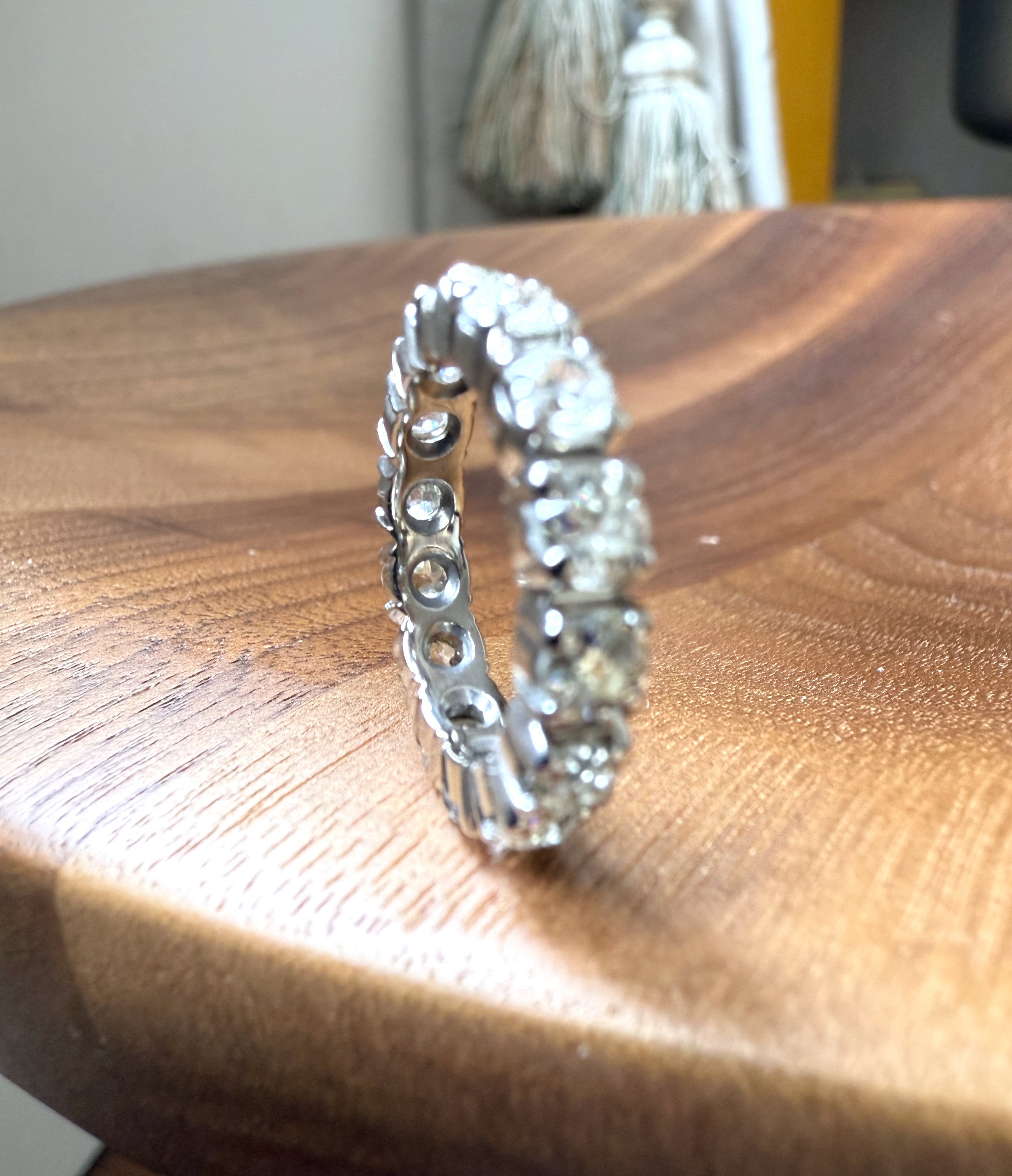 ADR2827-Alliance-or-blanc-diamants-diamond-eternity-ring-vintage-wedding-mariage-fiancailles8.jpeg