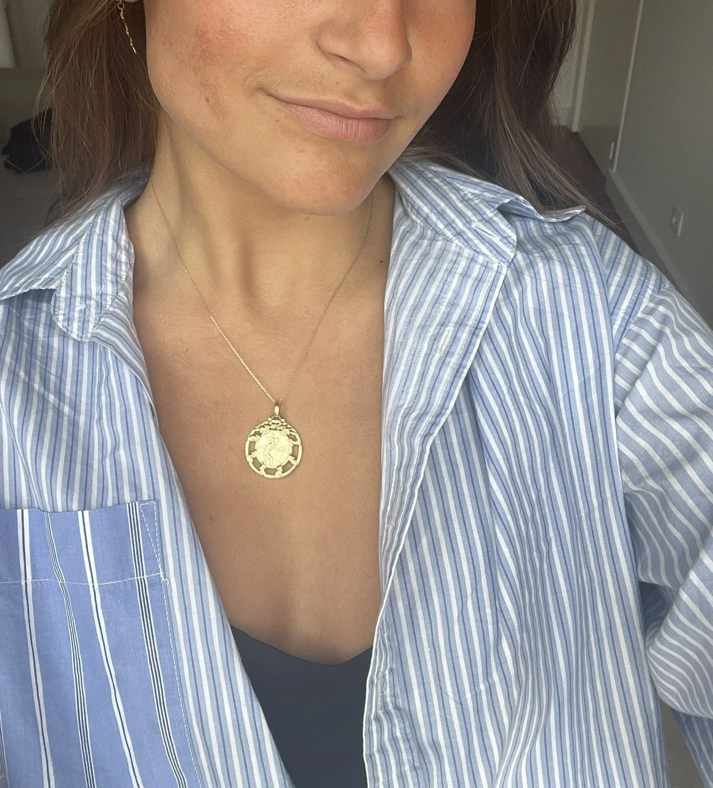 ADR2882-médaille-ronde-or-jaune-baptême-religion-communion-confirmation (10).JPEG