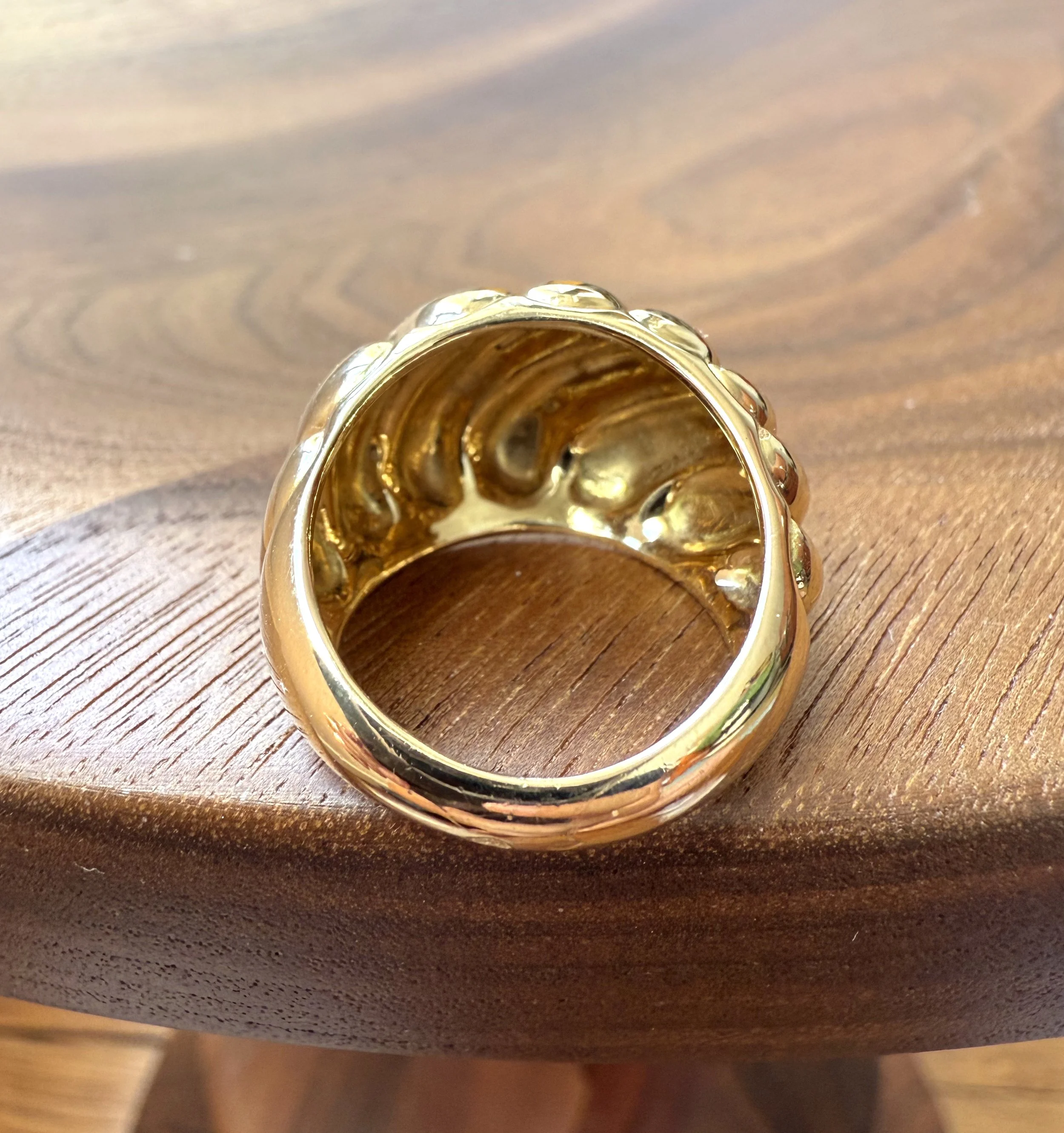 ADR2830-bague-VCA-or-jaune-wave-cadeau-naissance-anniversaire (2).jpeg