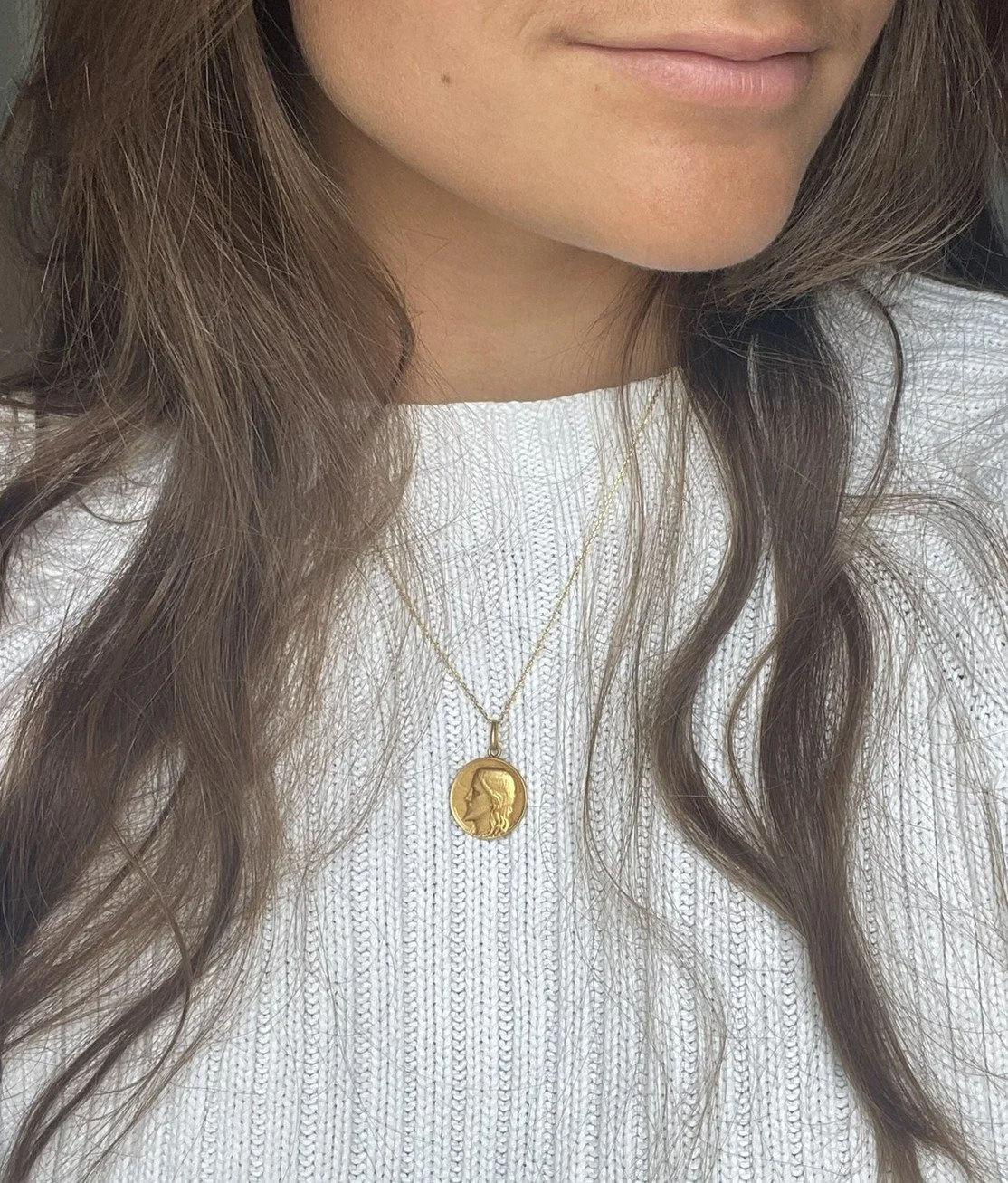 ADR2915-medaille-or-jaune-ronde-grossineer-jesus-christ-religion-bapteme-communion-confirmation-cadeau (2).JPEG