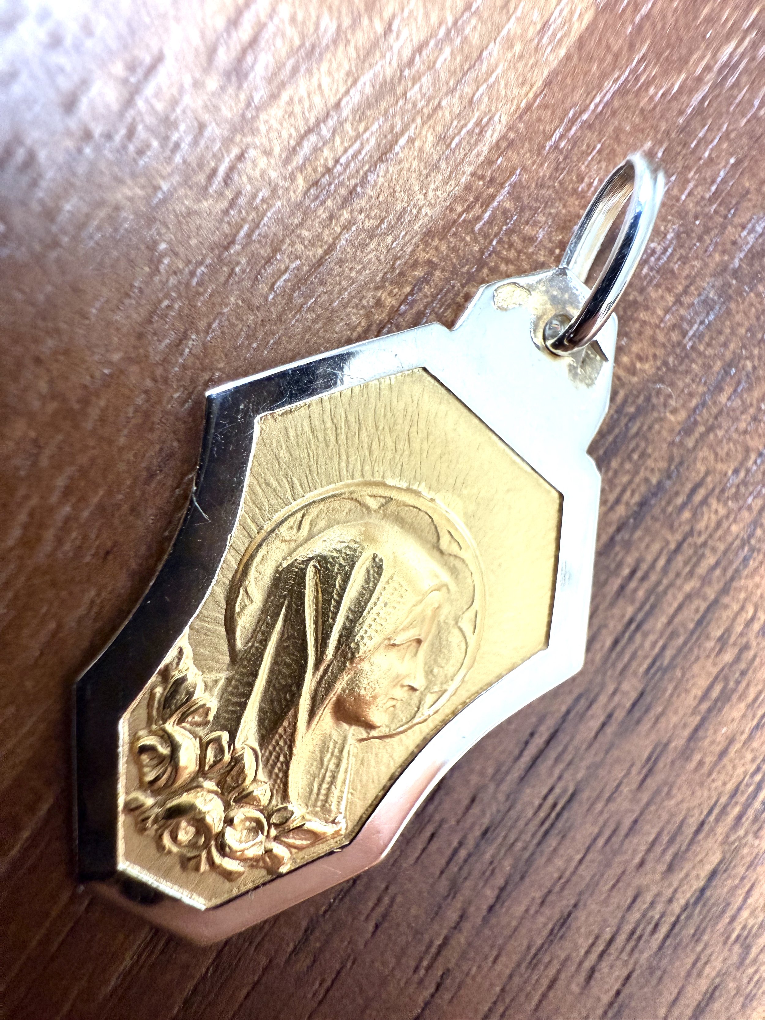 ADR2920-Medaille-ancienne-deux-ors-or-blanc-jaune-vierge-marie-virgin-religious4.jpeg