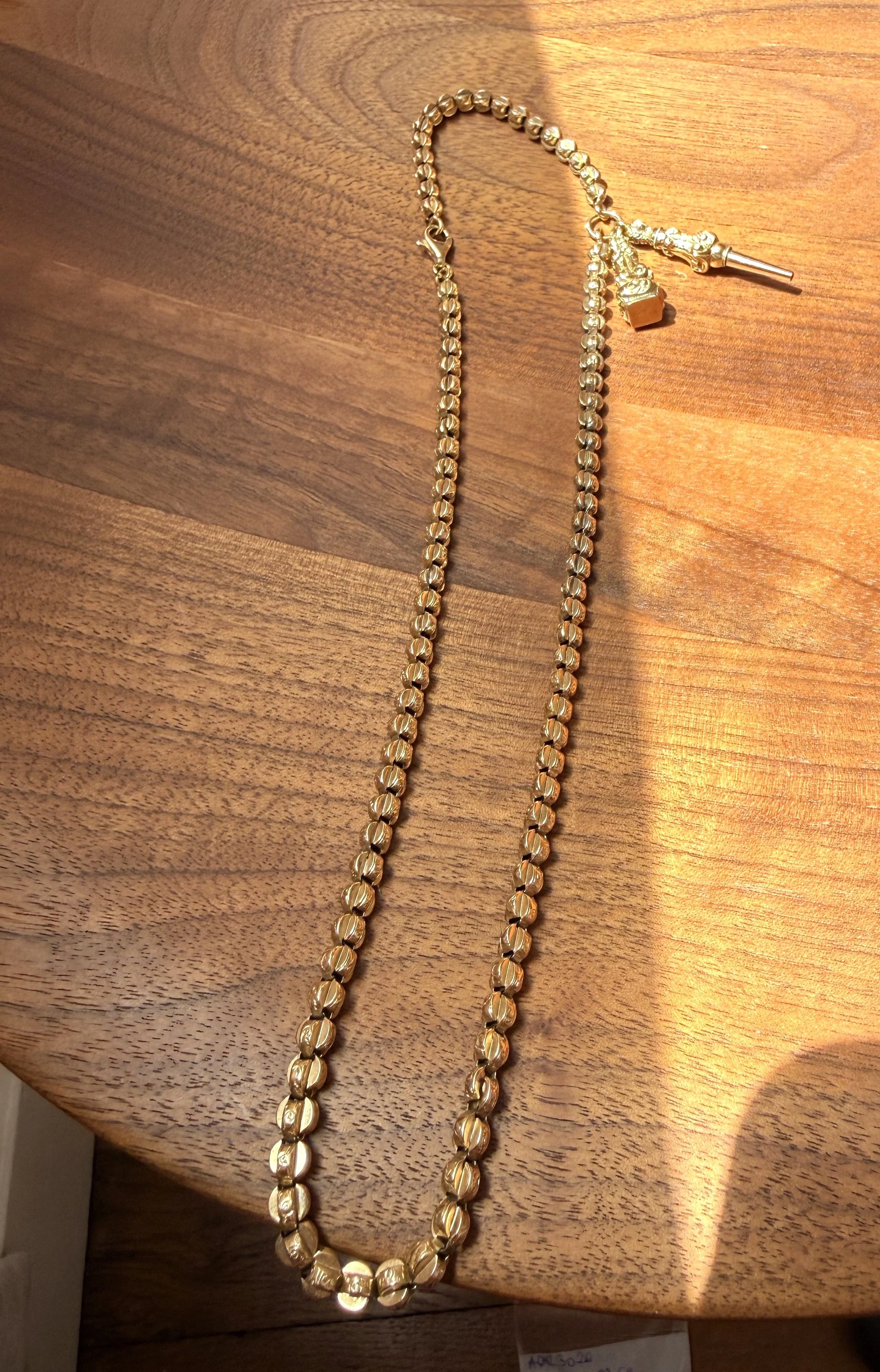 ADR3032-collier-ancien-or-jaune-pendentif-vintage-sceau-cachet-ancien-bijoux-paris-french5.jpeg