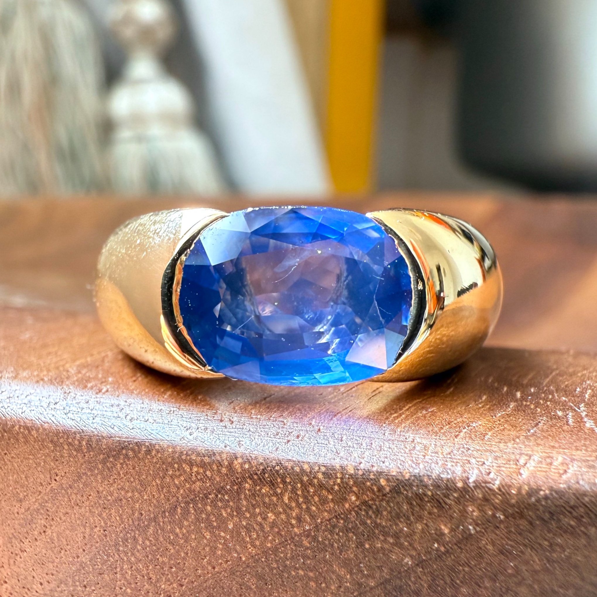 1536B-bague-or-jaune-saphir-cadeau-fiancaille-mariage-naissance-anniversaire.jpg