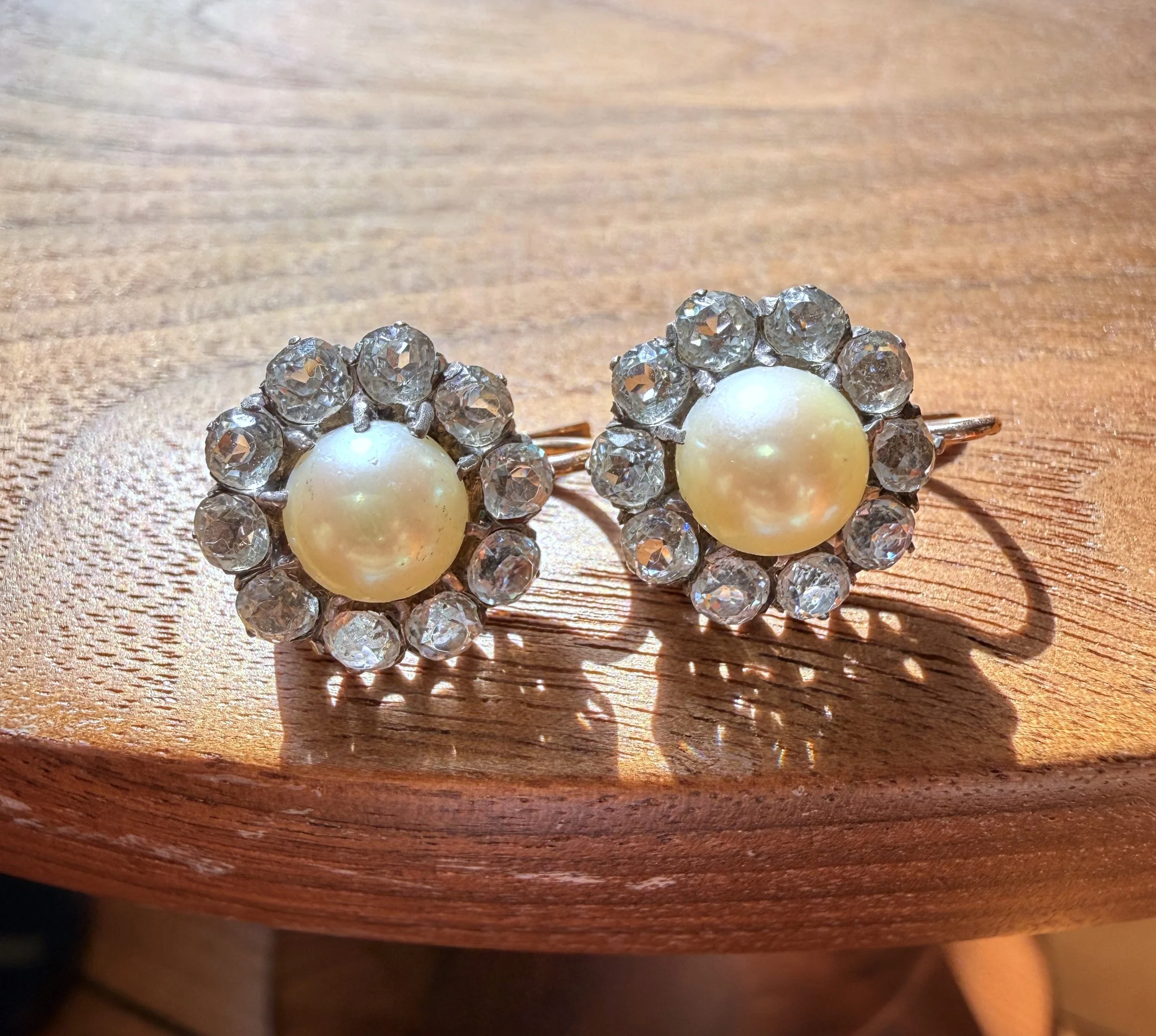 ADR3049-dormeuses-boucles-doreilles-perles-or-jaune1.jpeg