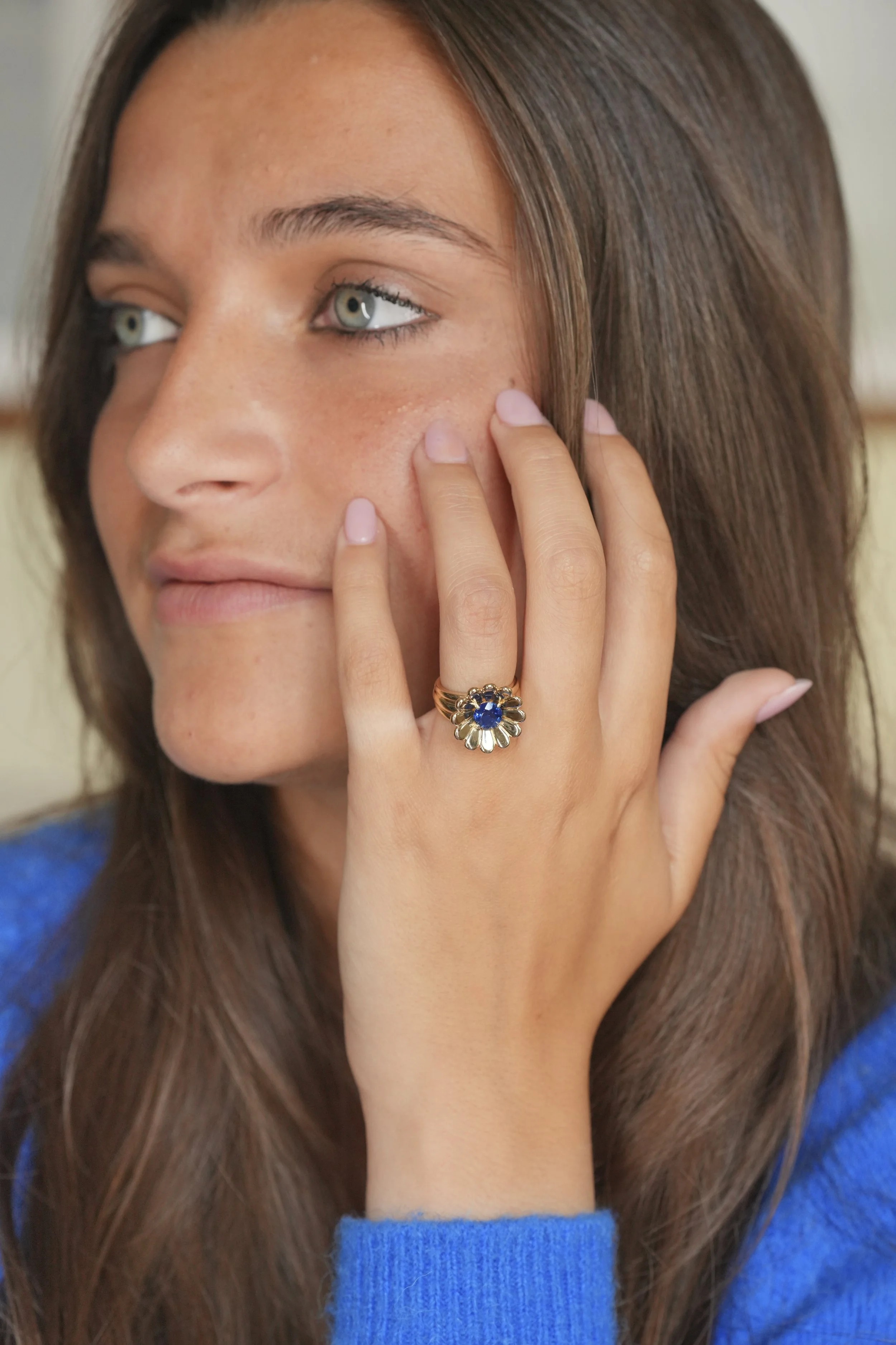 ADR2840-bague-or-jaune-saphir-l-agathea-cadeau-naissance-mariage-fiancaille-anniversaire.jpg