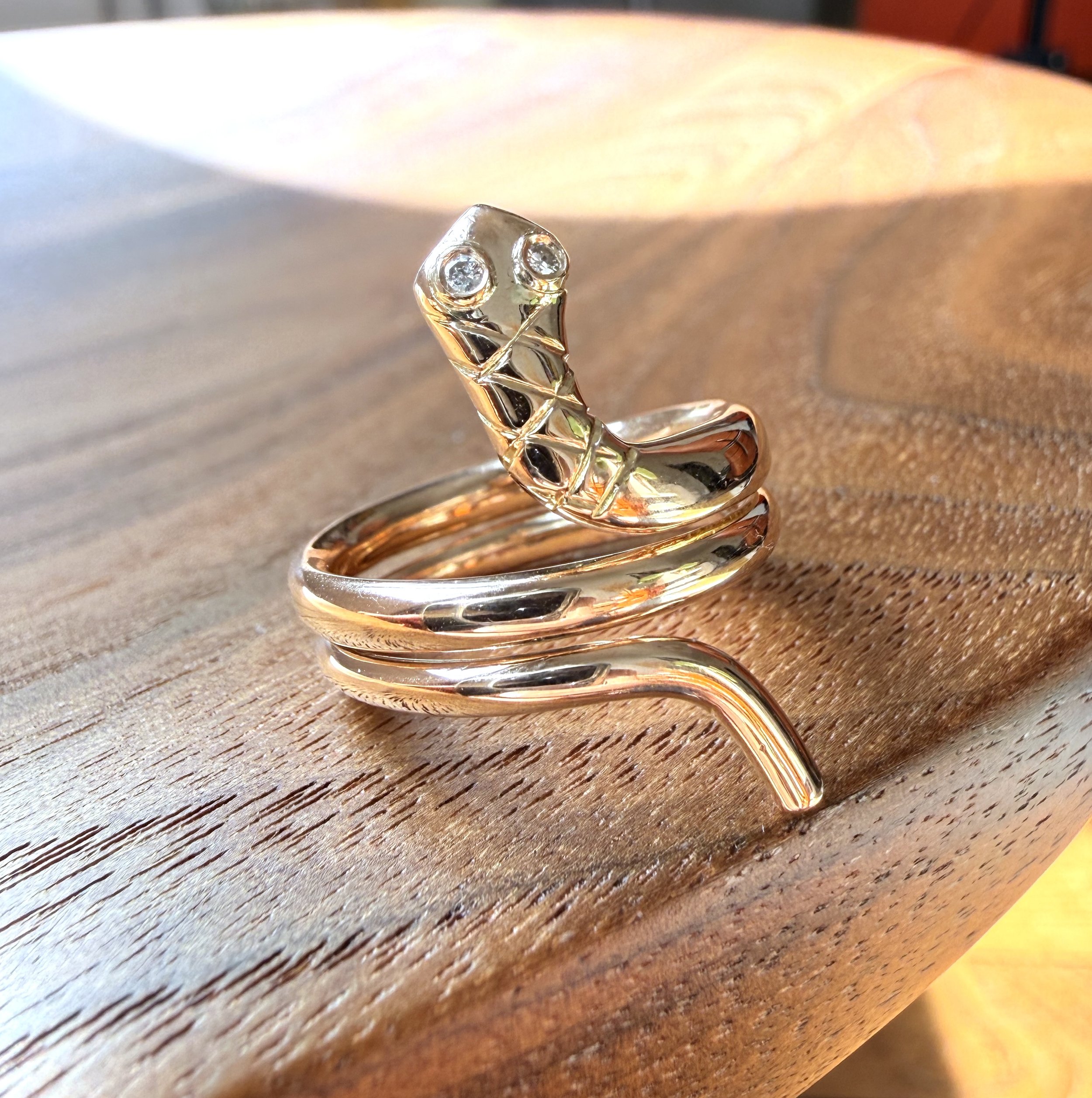 ADR3080-Bague-serpent-or-jaune-ensorcelleur-envoutante8.jpeg