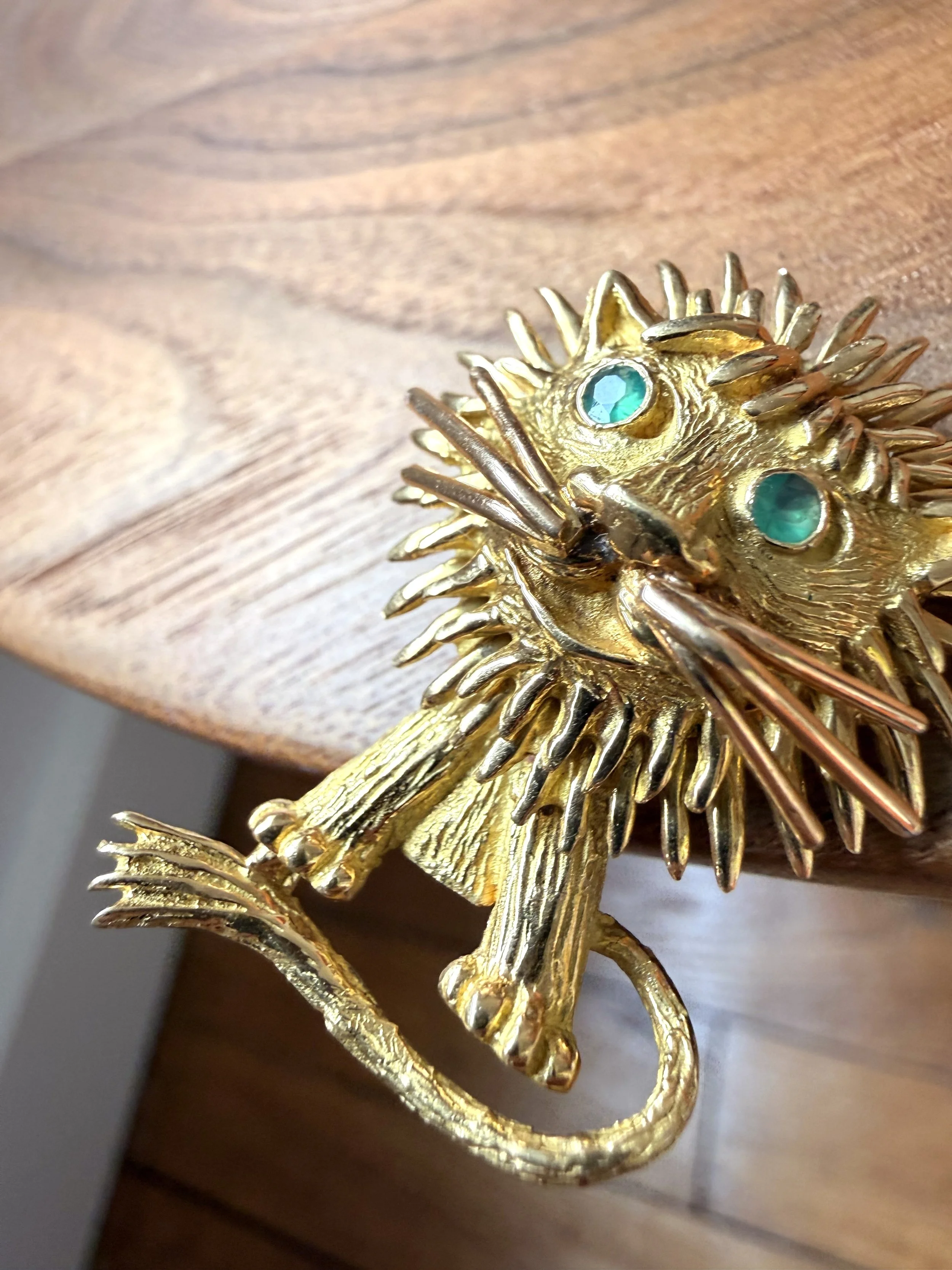 ADR2995-Broche-pendentif-lion-or-jaune-gold-lion-pendant2.jpeg