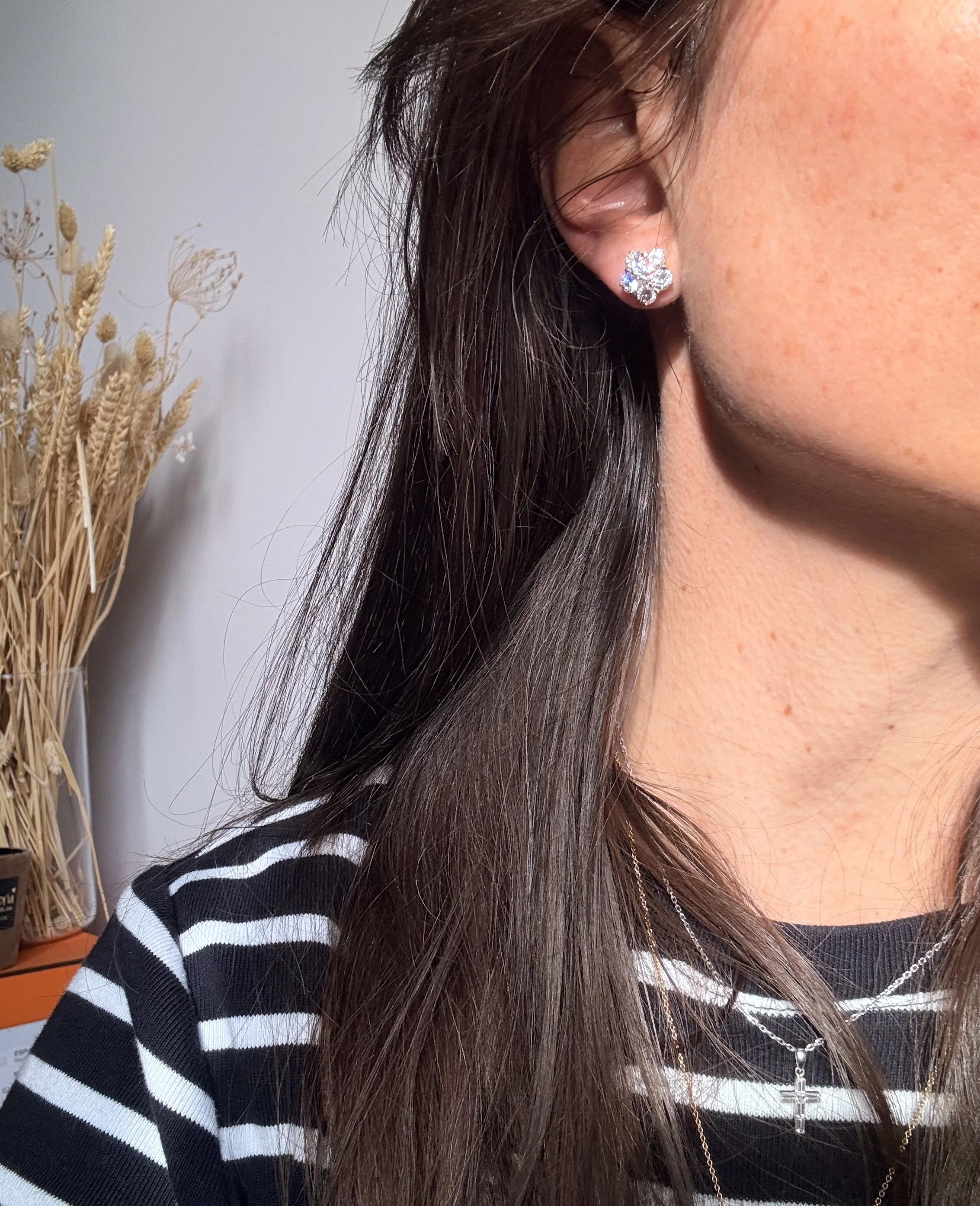 ADR3064-boucles-doreilles-or-jaune-diamants-diamond-earrings-floral-marguerite-diams-boucles-doreilles14 copy.jpg