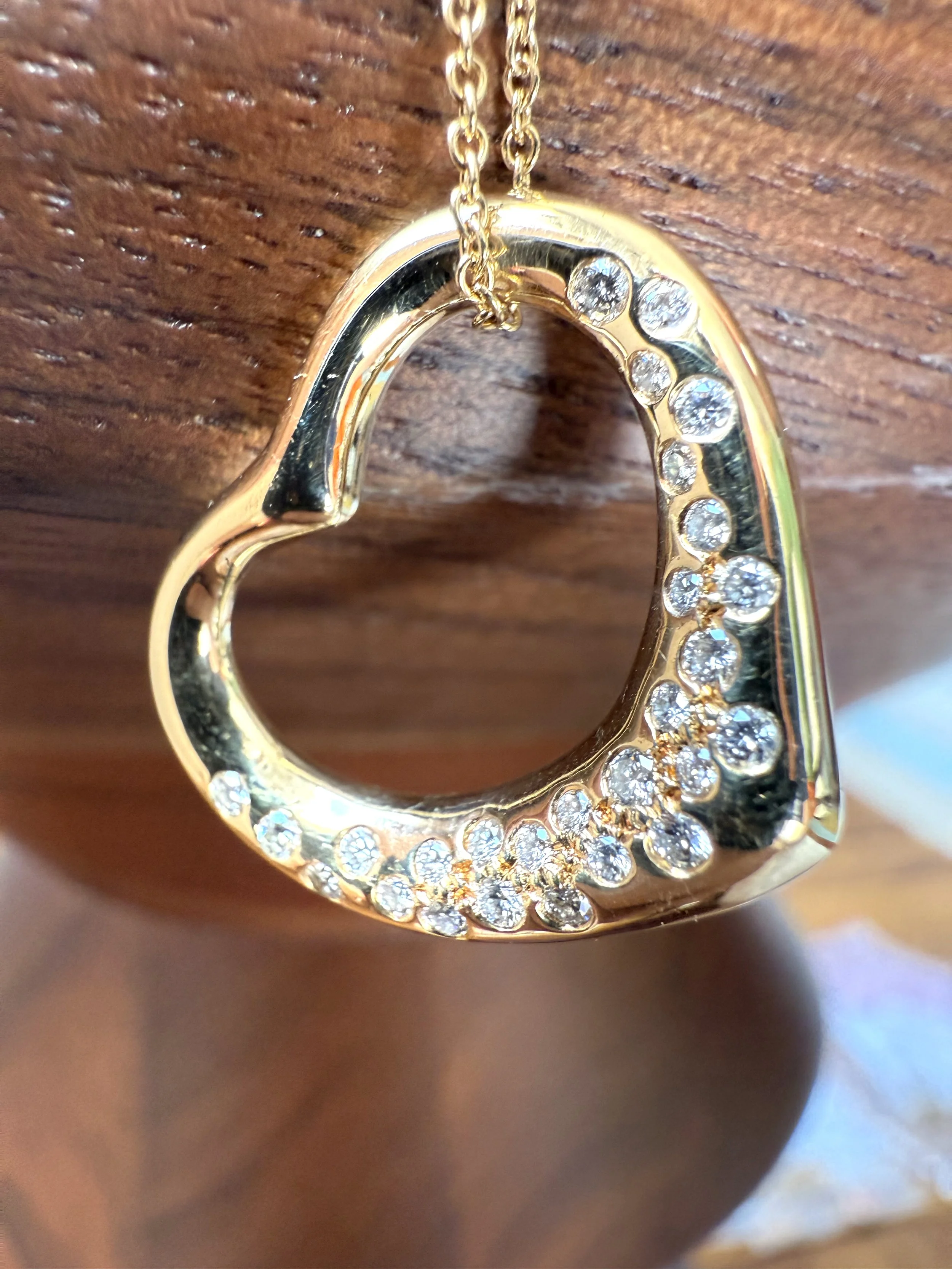 ADR2942-collier-or-jaune-diamants-coeur.jpeg.jpeg