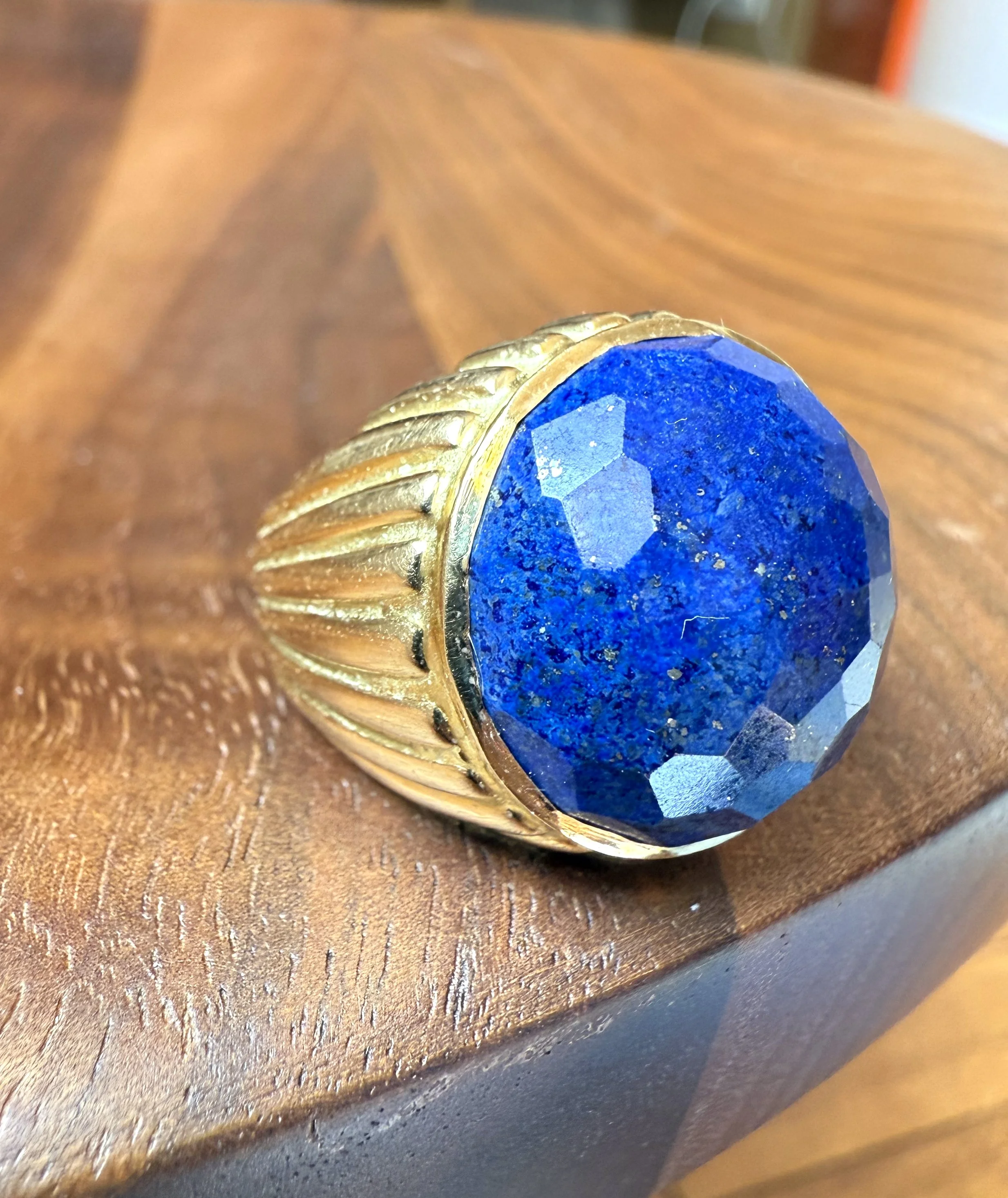 LP369B-bague-or-jaune-pierre-bleu-cadeau-anniversaire-naissance-mariage-or-jaune (2).jpeg