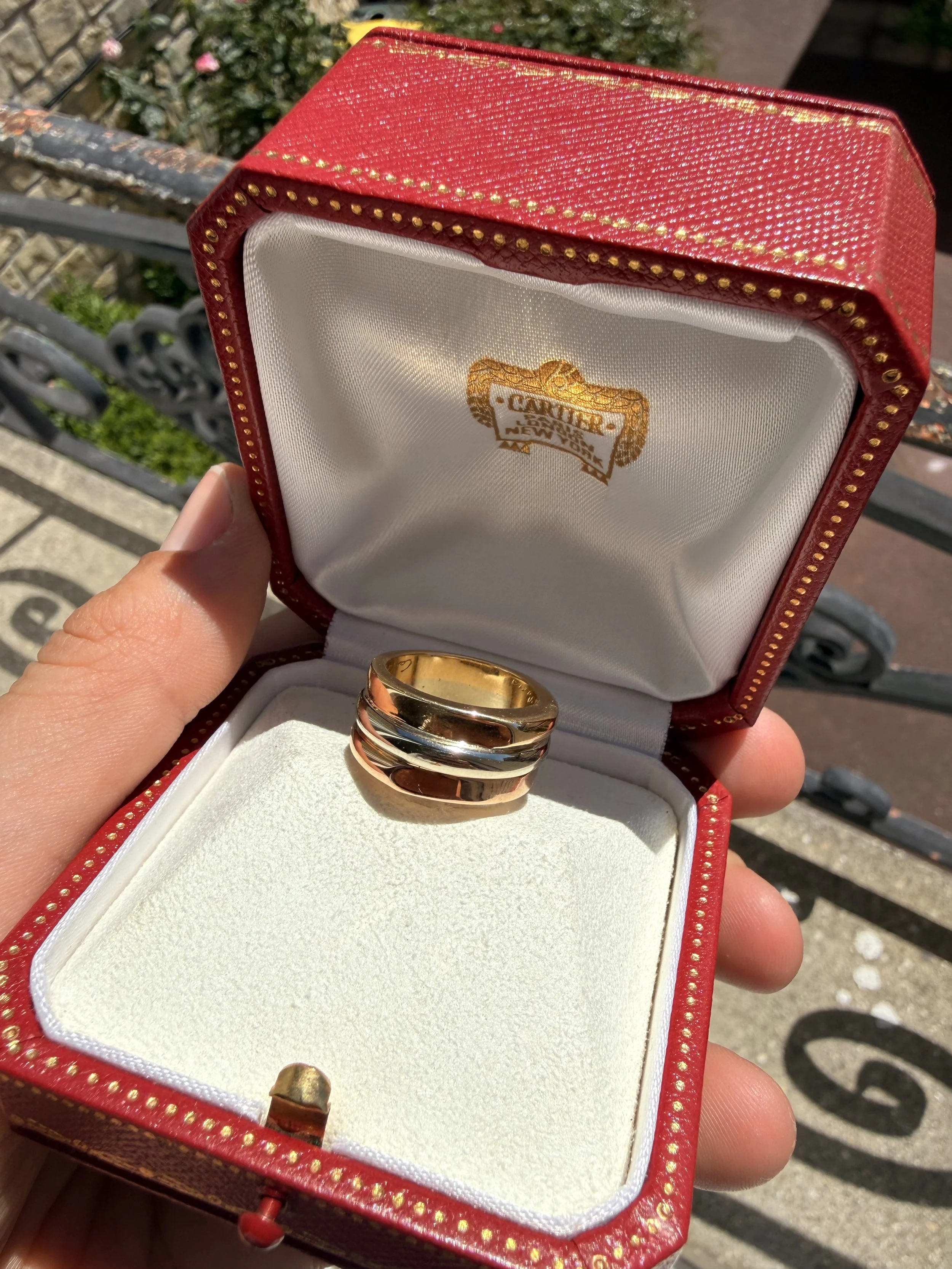 ADR2453-Cartier-Paris-bague-trois-ors-gold-ring5.jpeg