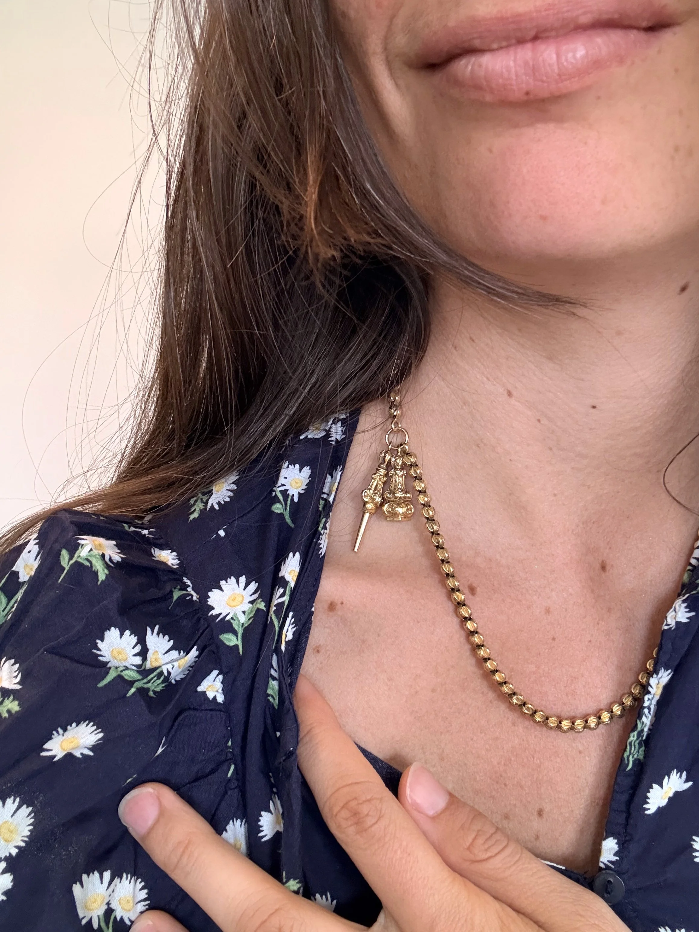 ADR3032-collier-ancien-pendentif-or-jaune-1900-gold-necklace0.jpeg