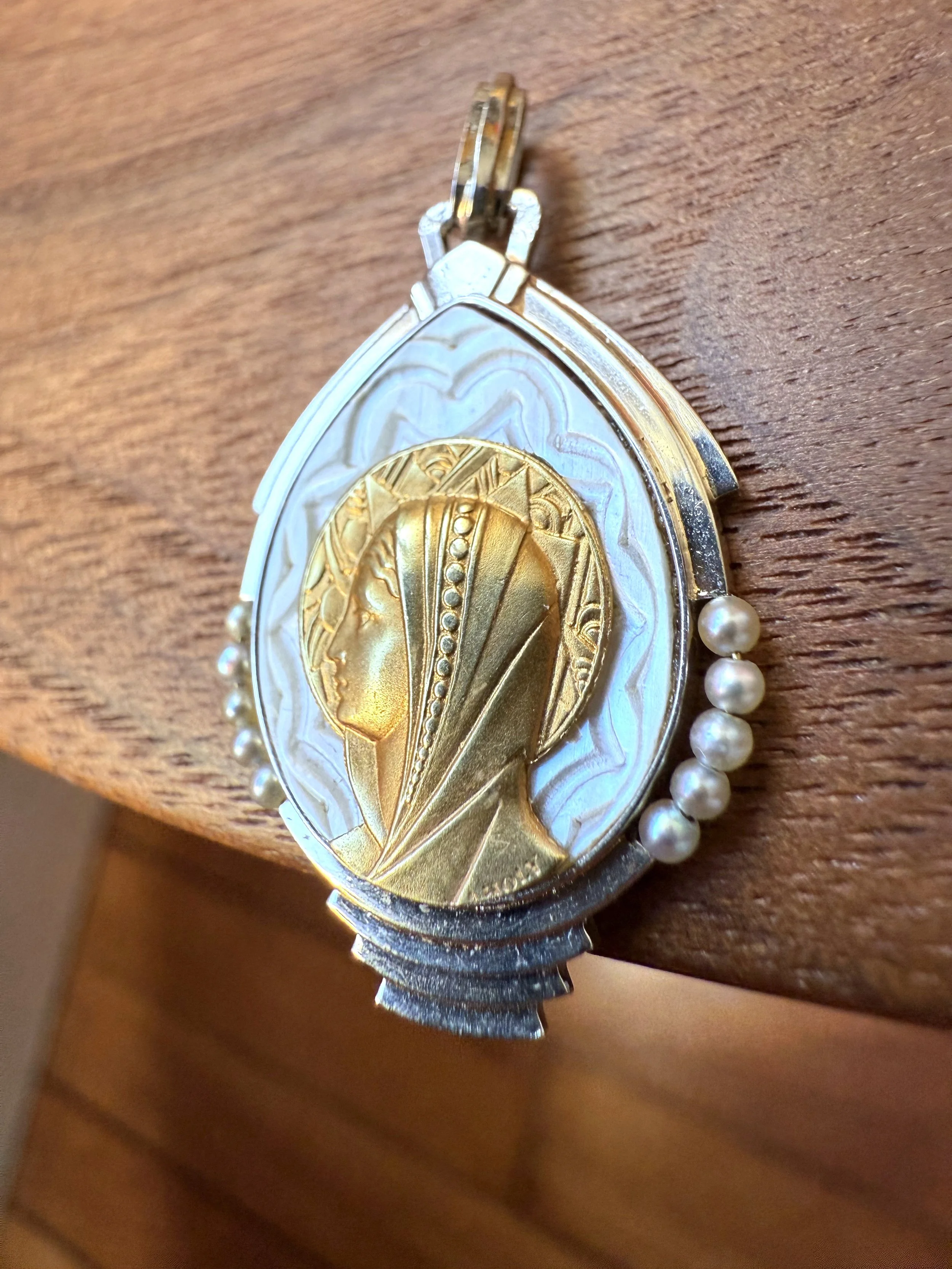 ADR2934-medaille-or-perles-vierge-marie4.jpeg