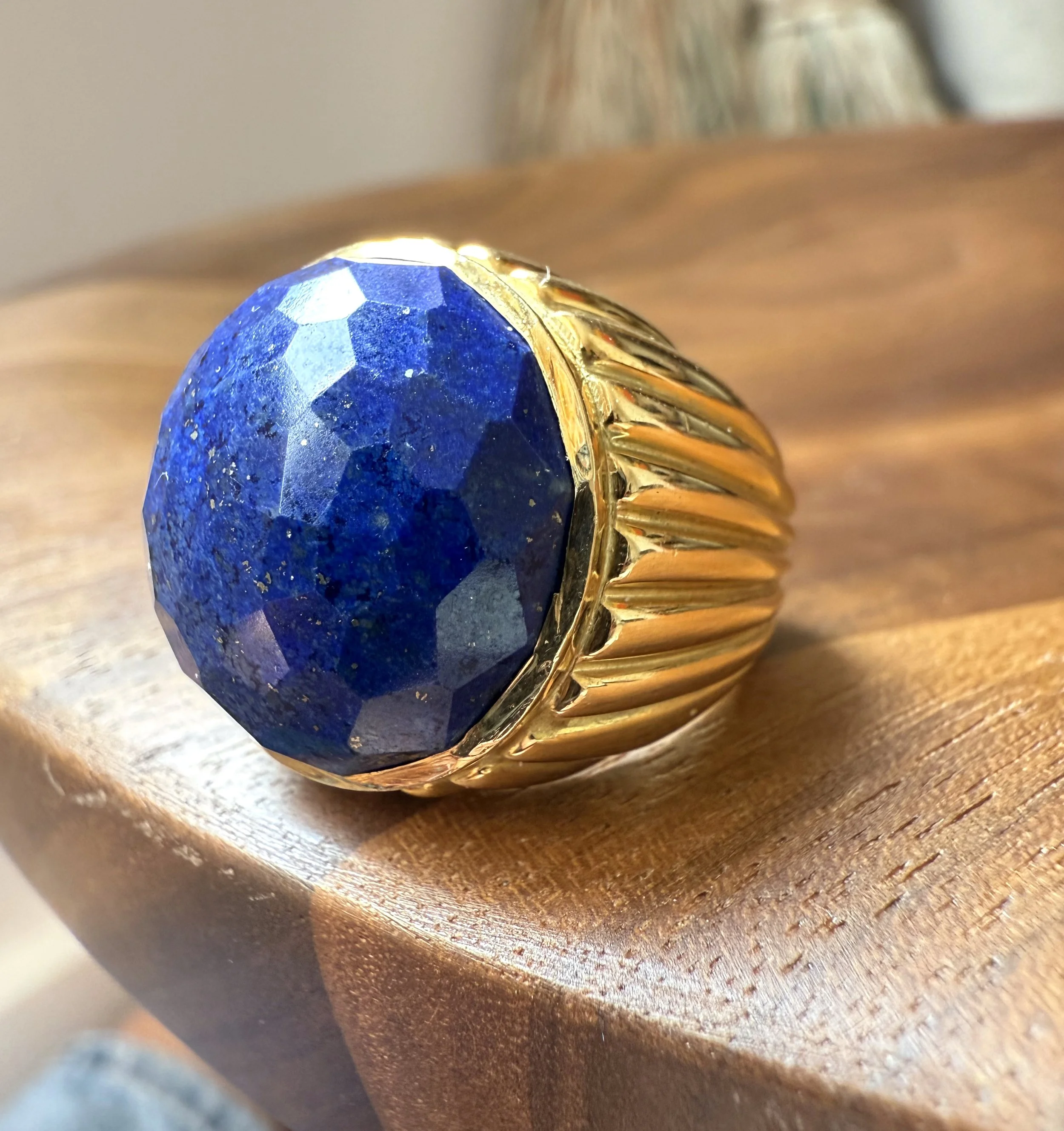 LP369B-bague-or-jaune-pierre-bleu-cadeau-anniversaire-naissance-mariage-or-jaune (1).jpeg