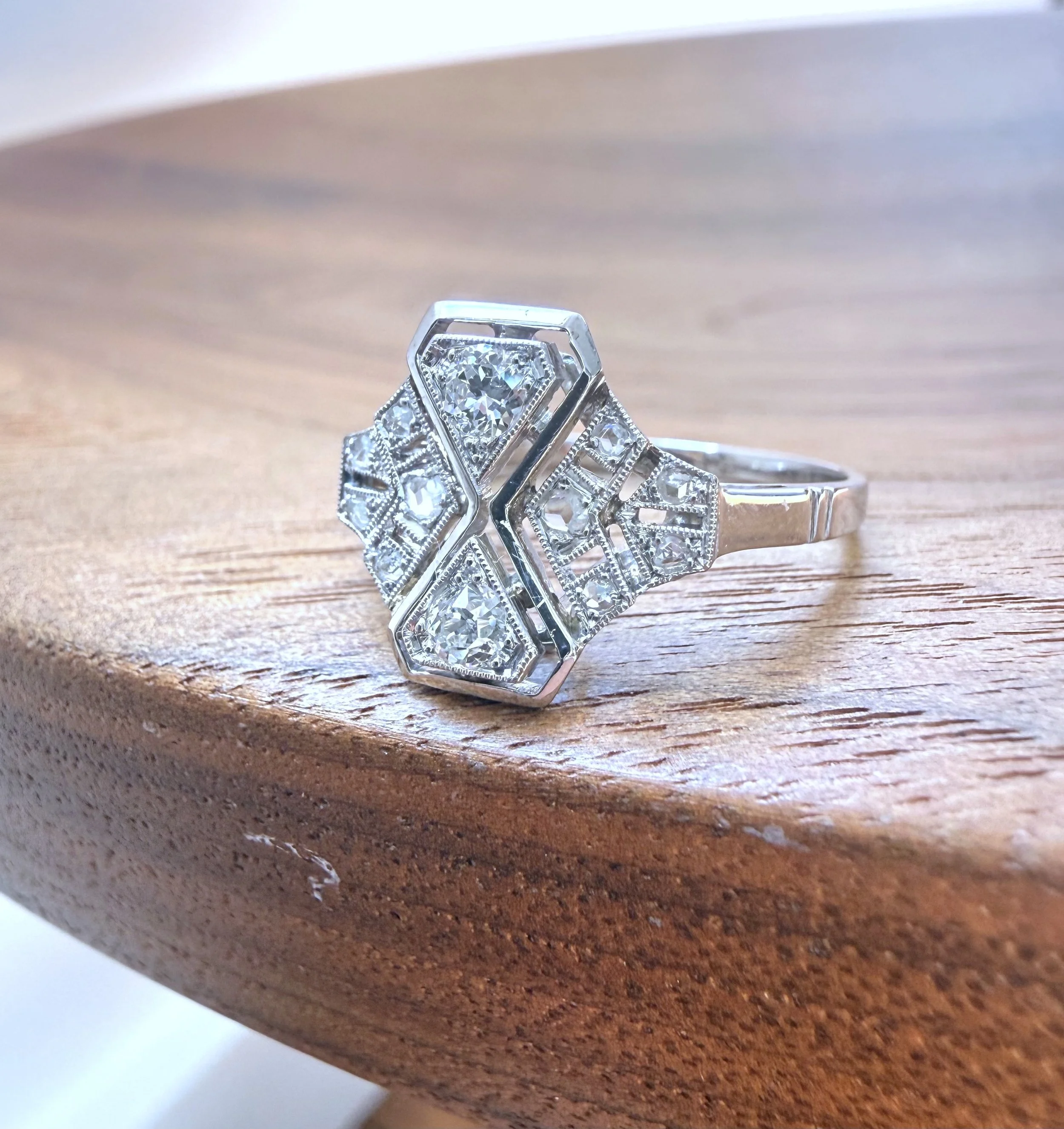 ADR3071-andaluze-bague-art-deco-diamants2.jpeg