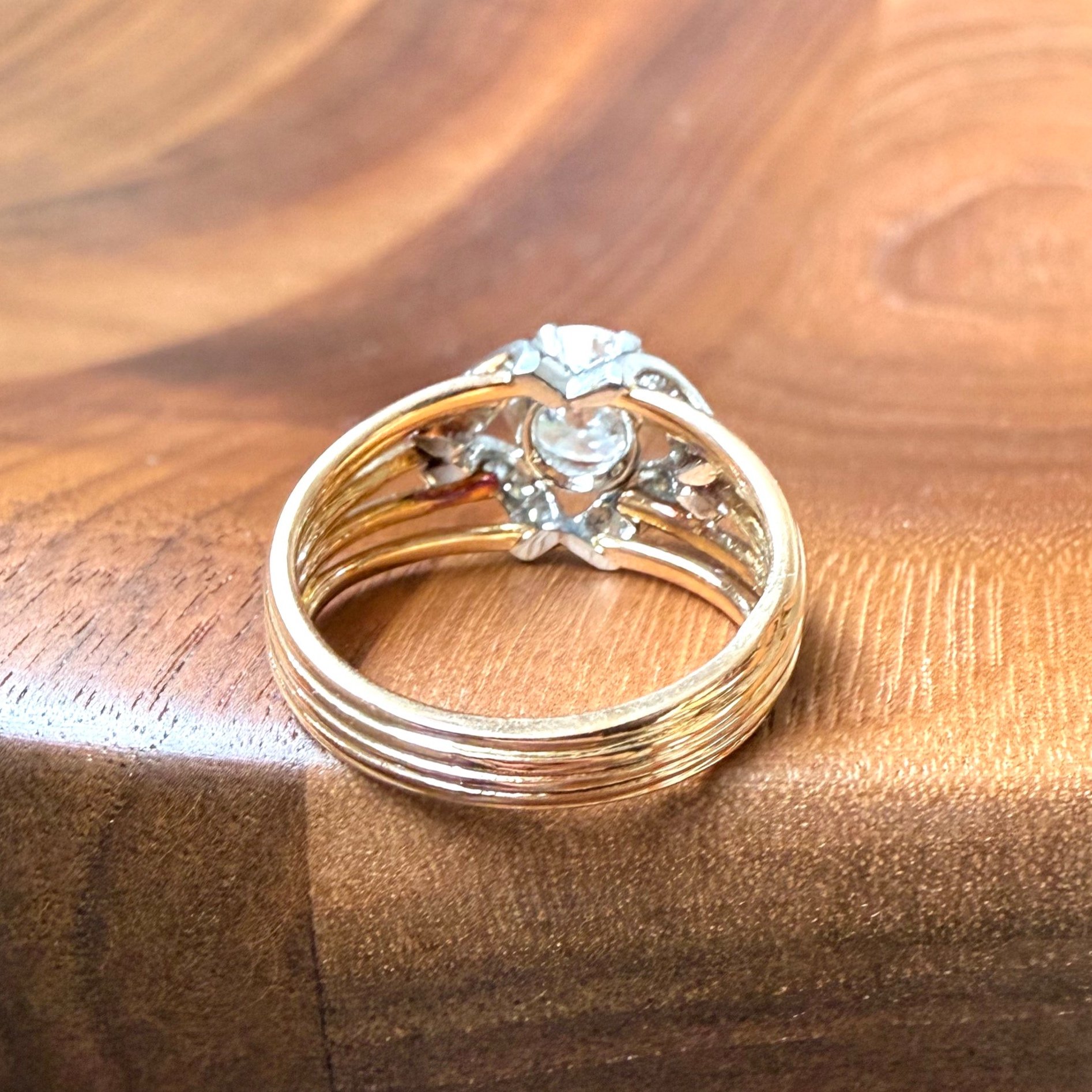 ADR2816-Bague-vintage-ancienne-diamant-or-jaune-diamond-ring-estate-famille-genration-transmission-bijoux-anciens4.jpg