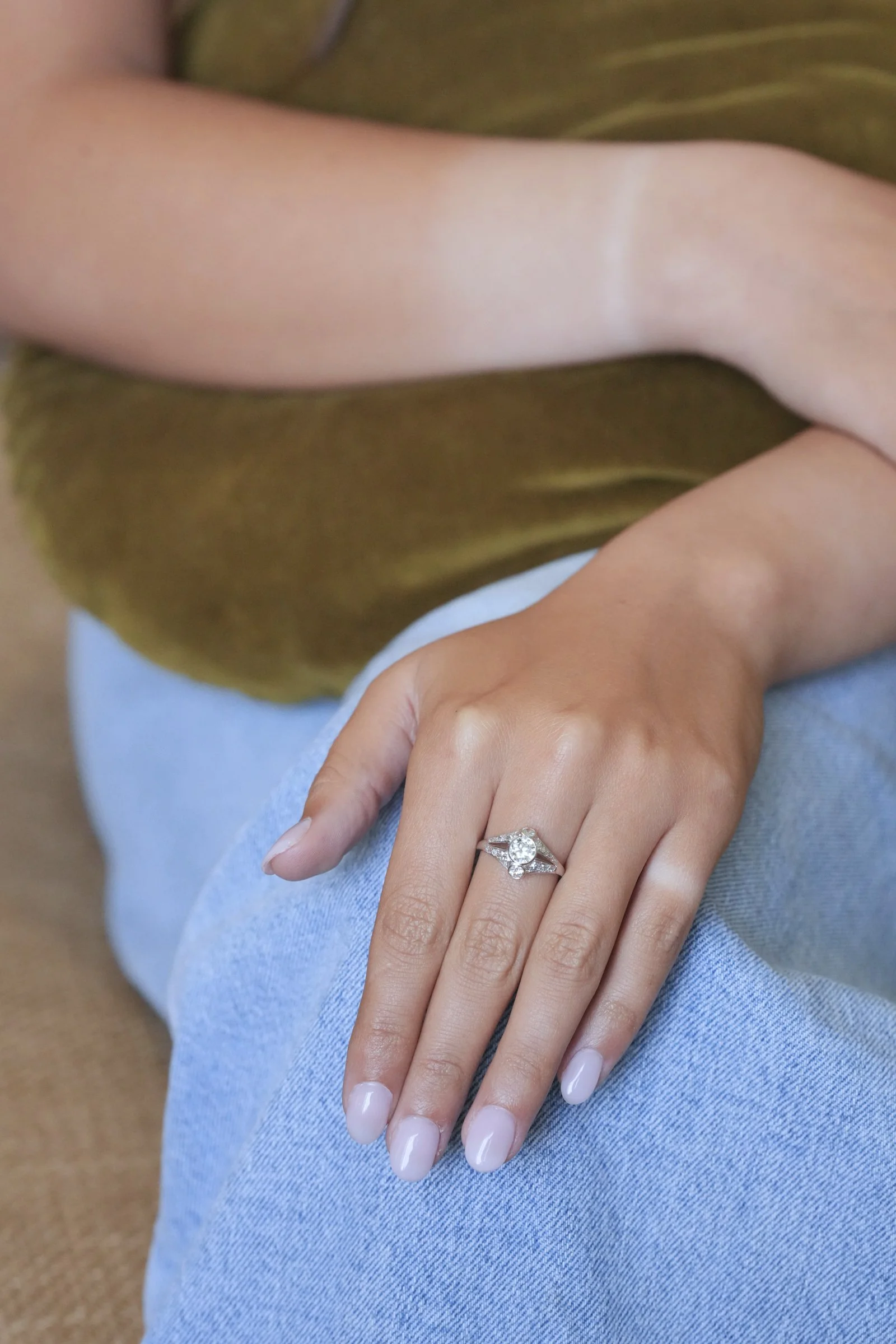 ADR3022-Bague-ancienne-art-deco-platine-diamants-anniversaire-fiancailles-mariage0.jpg