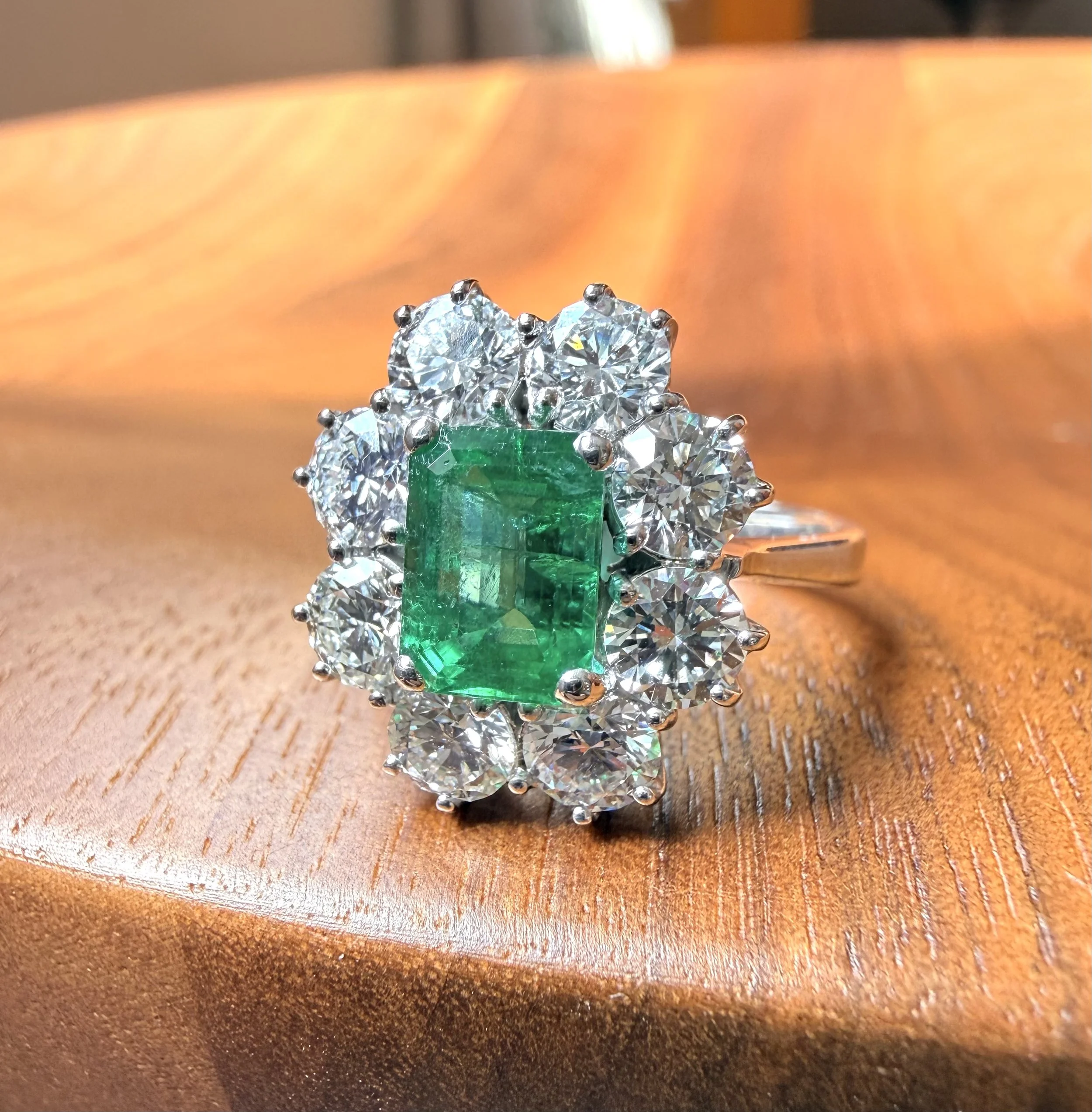 ADR3048-Bague-Camilla-emeraude-exceptionnelle-belle-ring-fiancailles-anniversaire-mariage-wedding-emerald-ring2.jpeg