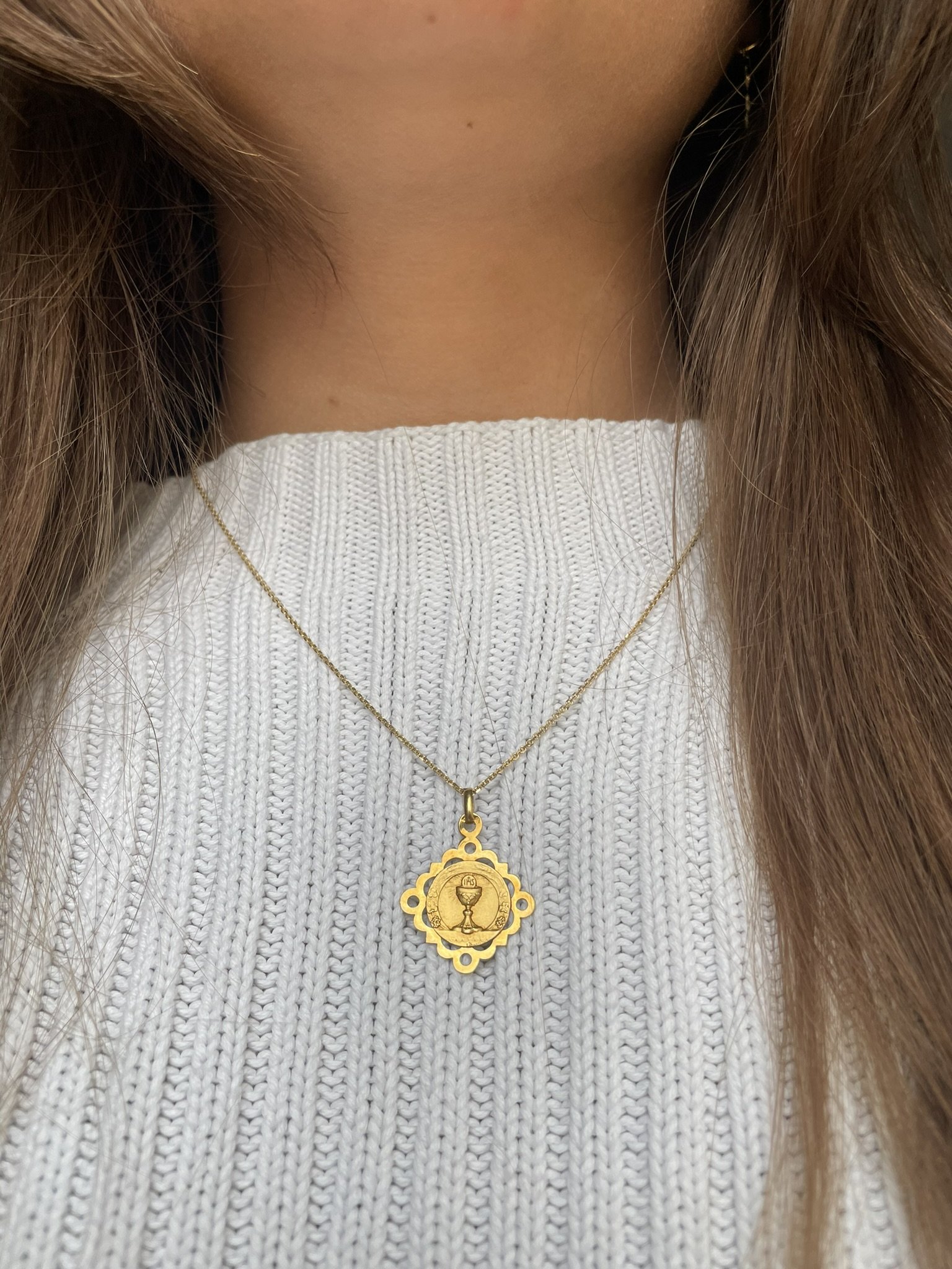 ADR2917-medaille-carre-or-jaune-dropsy-religion-bapteme-communion-cadeau (6).JPEG