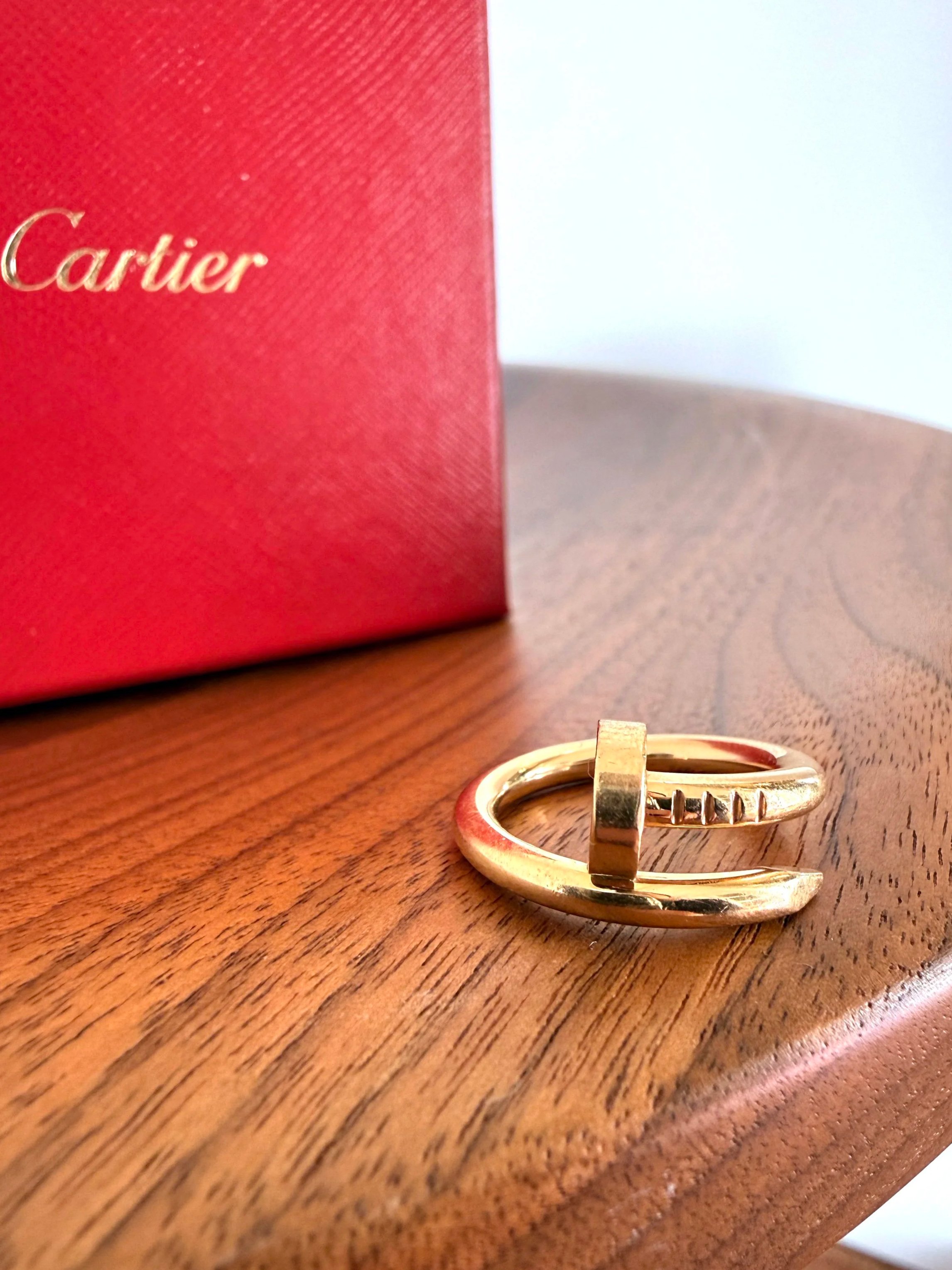 ADR3057-Cartier-bague-juste-clou-or-jaune-ring-cartierparis2.jpg
