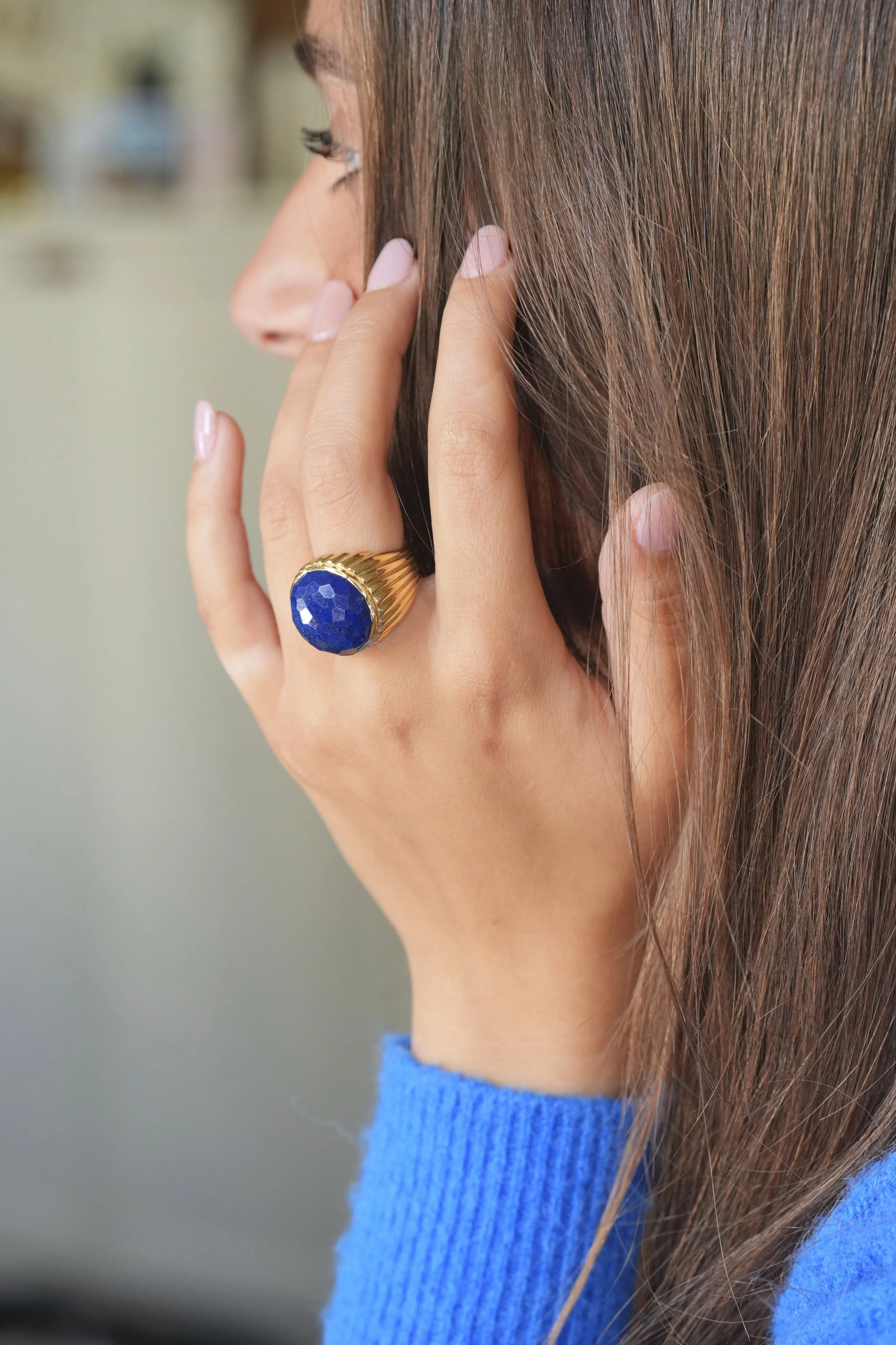 LP369B-bague-or-jaune-pierre-bleu-cadeau-anniversaire-naissance-mariage-or-jaune (3).jpg