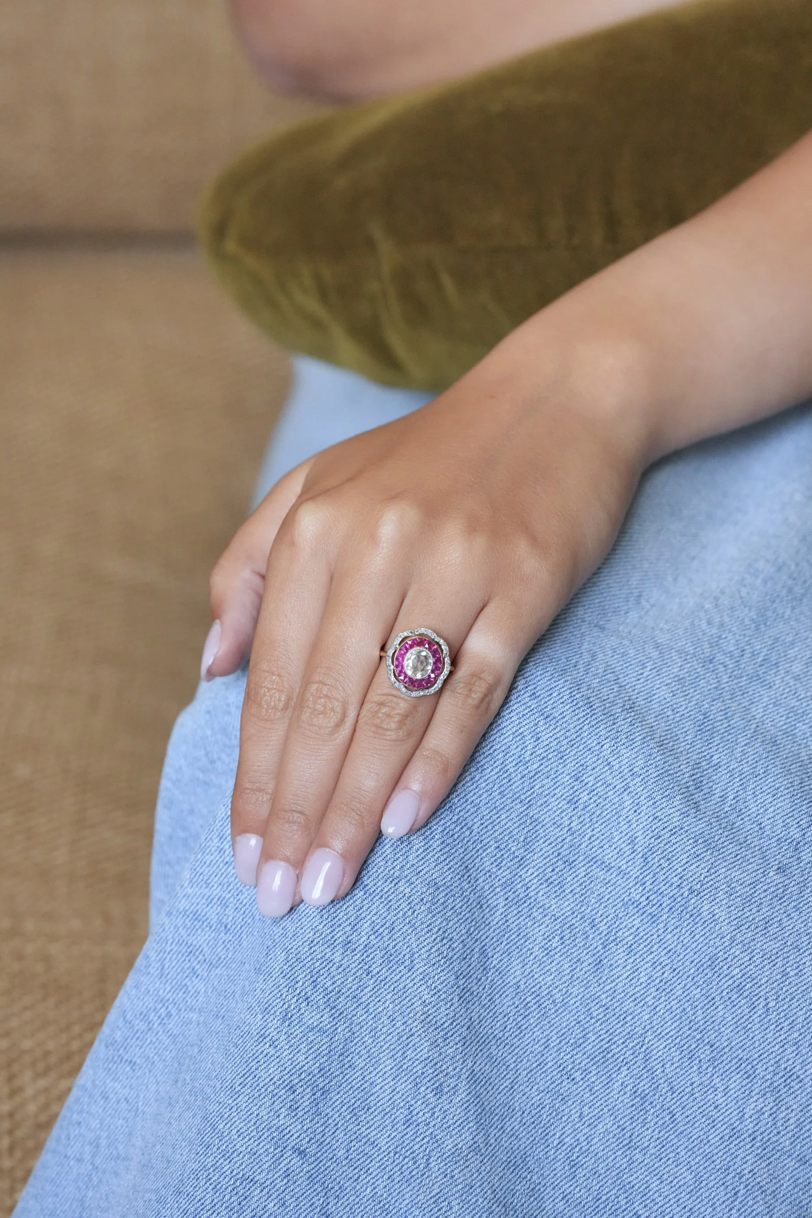 ADR3110-corolle-bague-diamants4.jpg