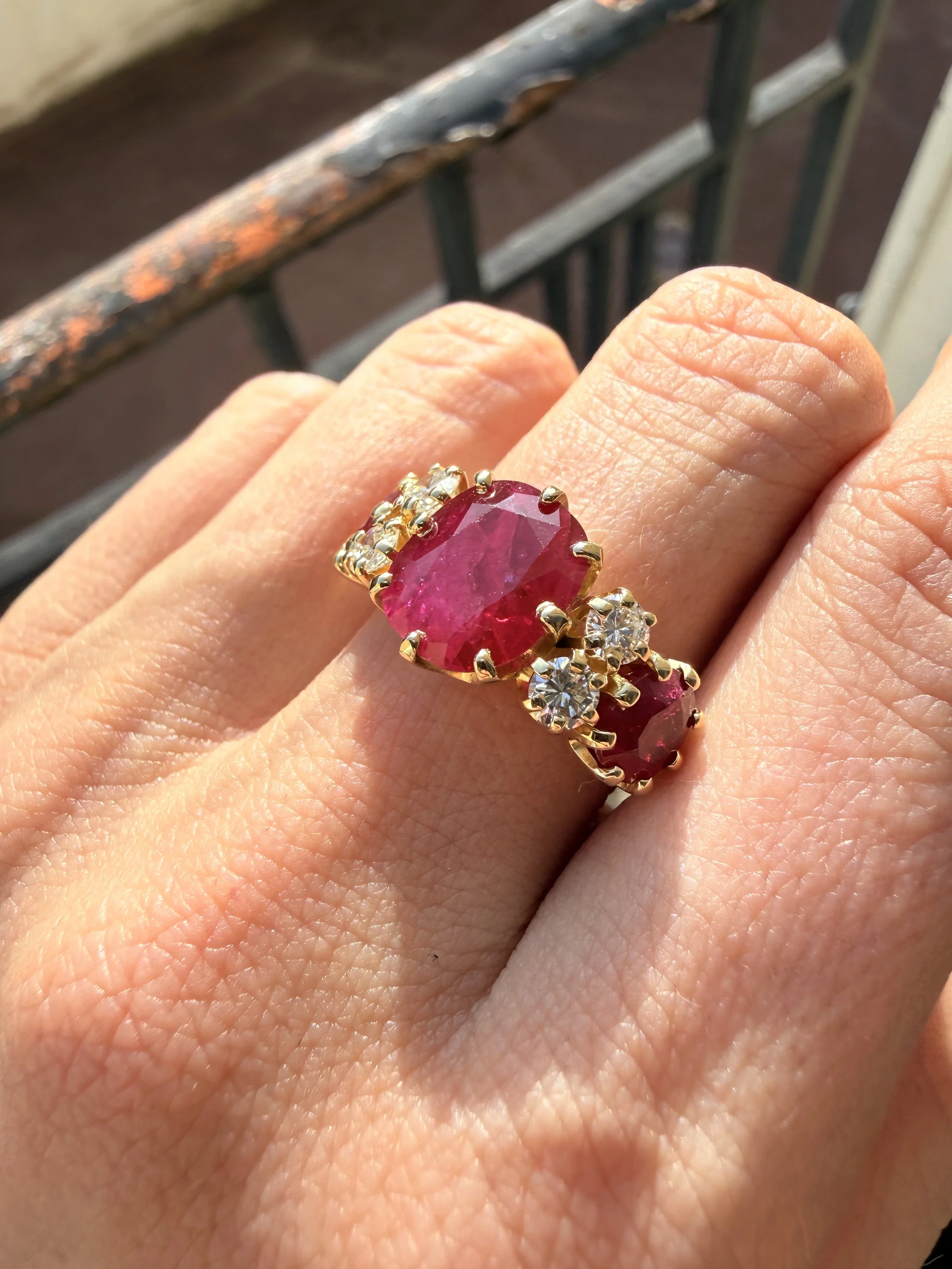 ADR3007-Bague rubis-diamants-ruby-ring-gold-diamonds-fiancailles-mariage-wedding15.jpeg