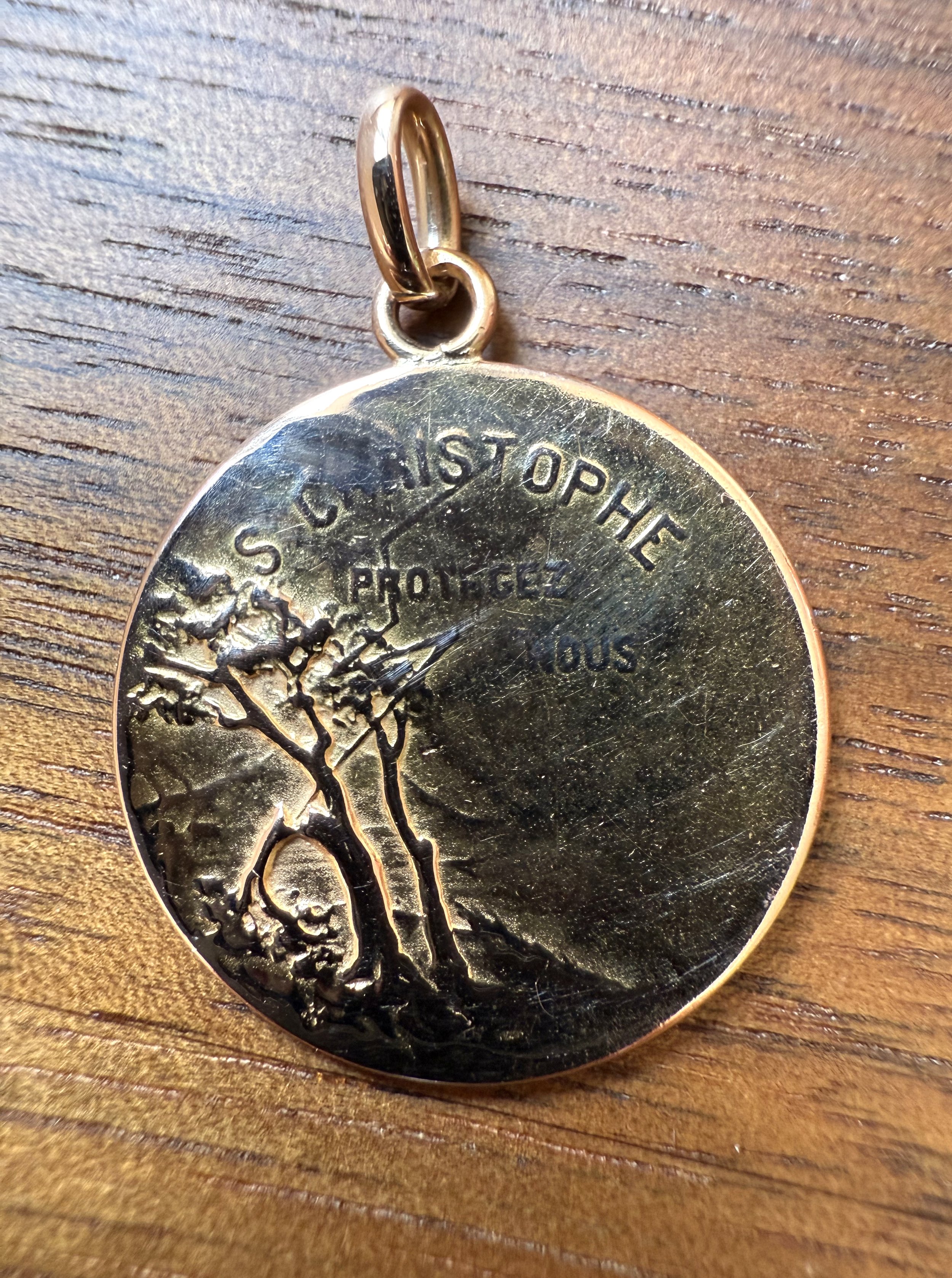 ADR2866-medaille-ronde-saint-christophe-or-jaune-cadeau-naissance-bapteme-communion-confirmation (4).jpeg