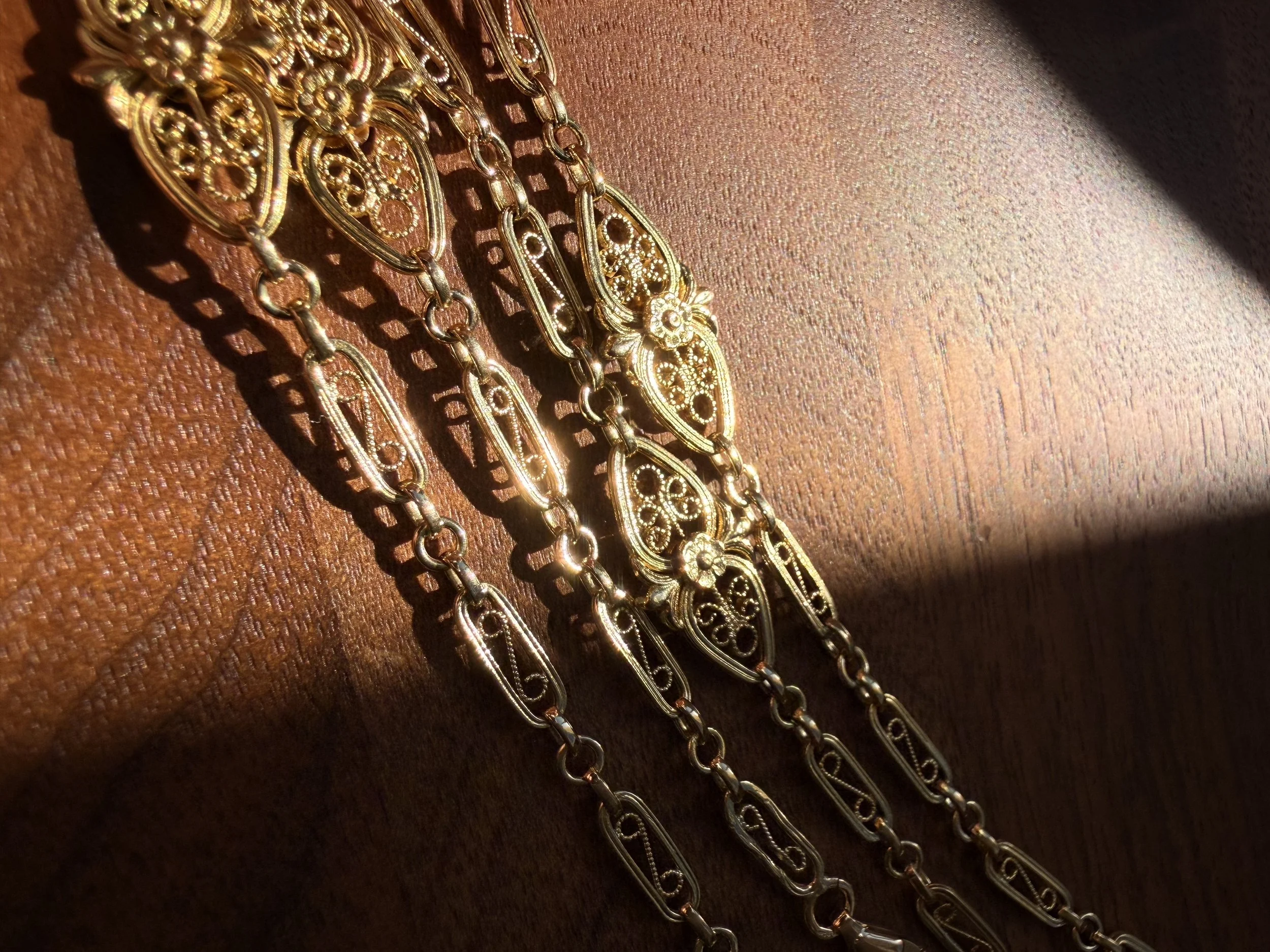 ADR3104-sautoir-ancien-filigrane-or-jaune-gold-vintage12.jpeg