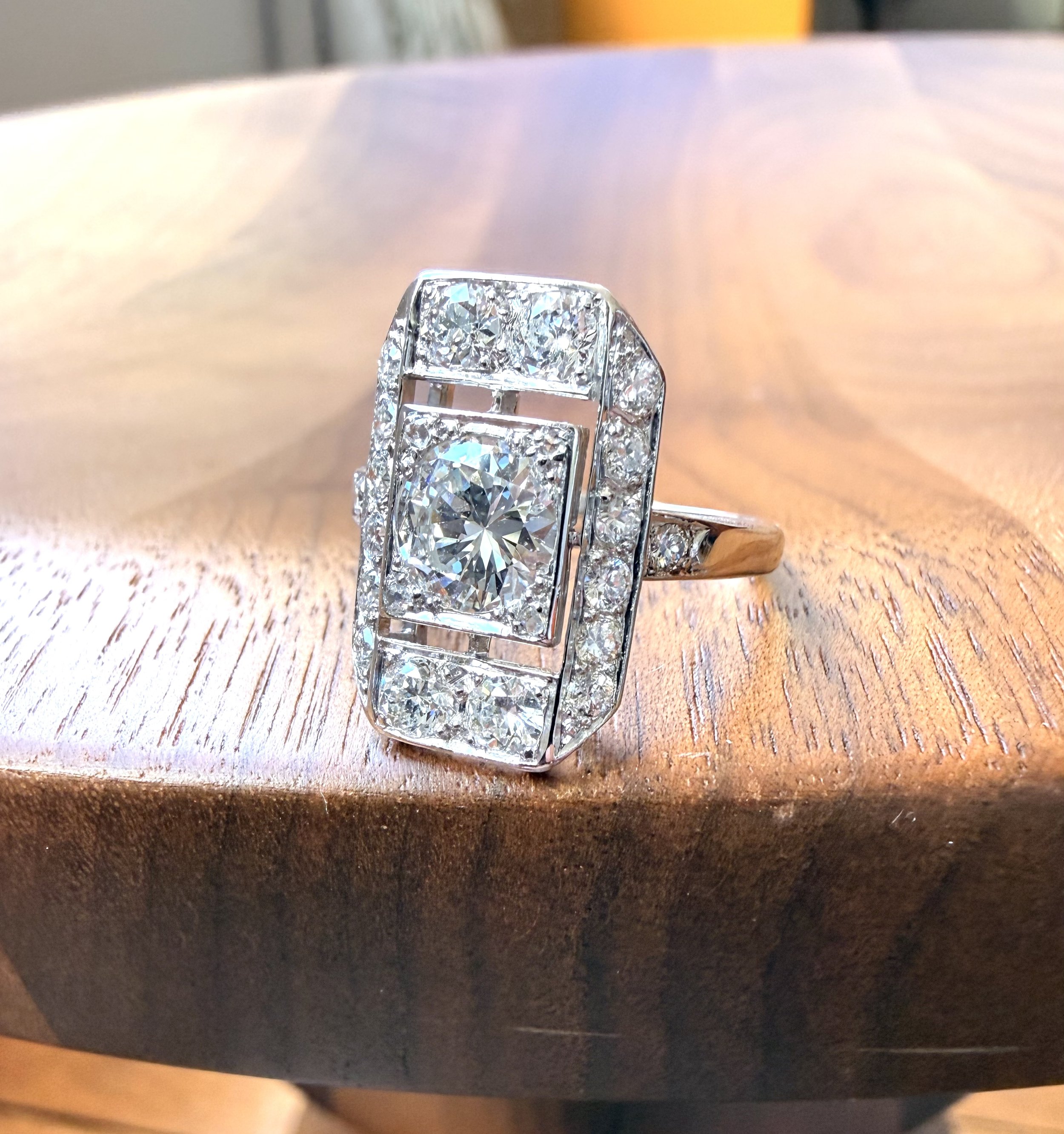 ADR3127-Clarisse-Bague-art-deco-diamants-rectangulaire-vintage-mariage-fiancailles3.jpeg