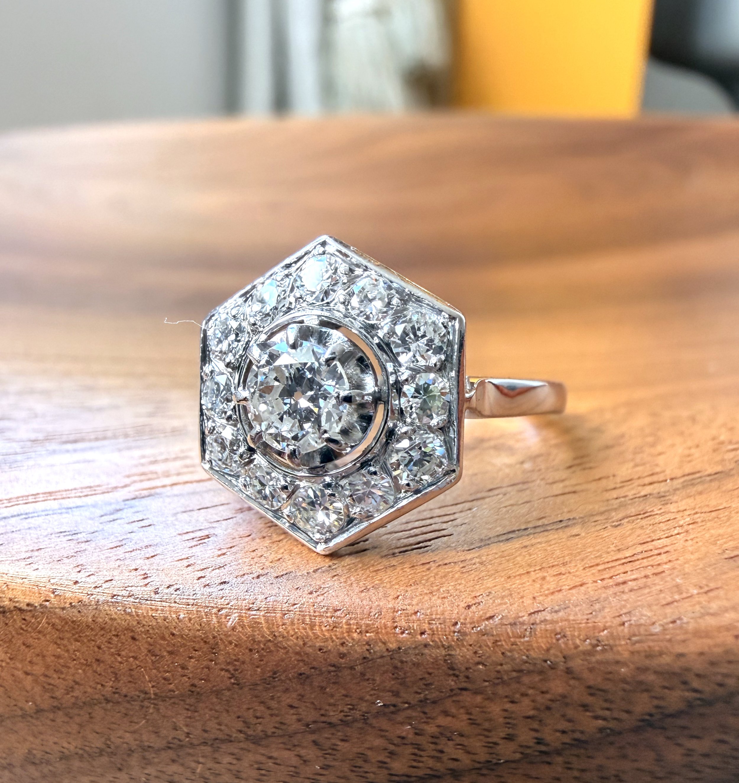 ADR3081-Bague-ancienne-platine-diamants-diamond-ring-estate-artdecoring-fiancailles-mariage-wedding2.jpeg