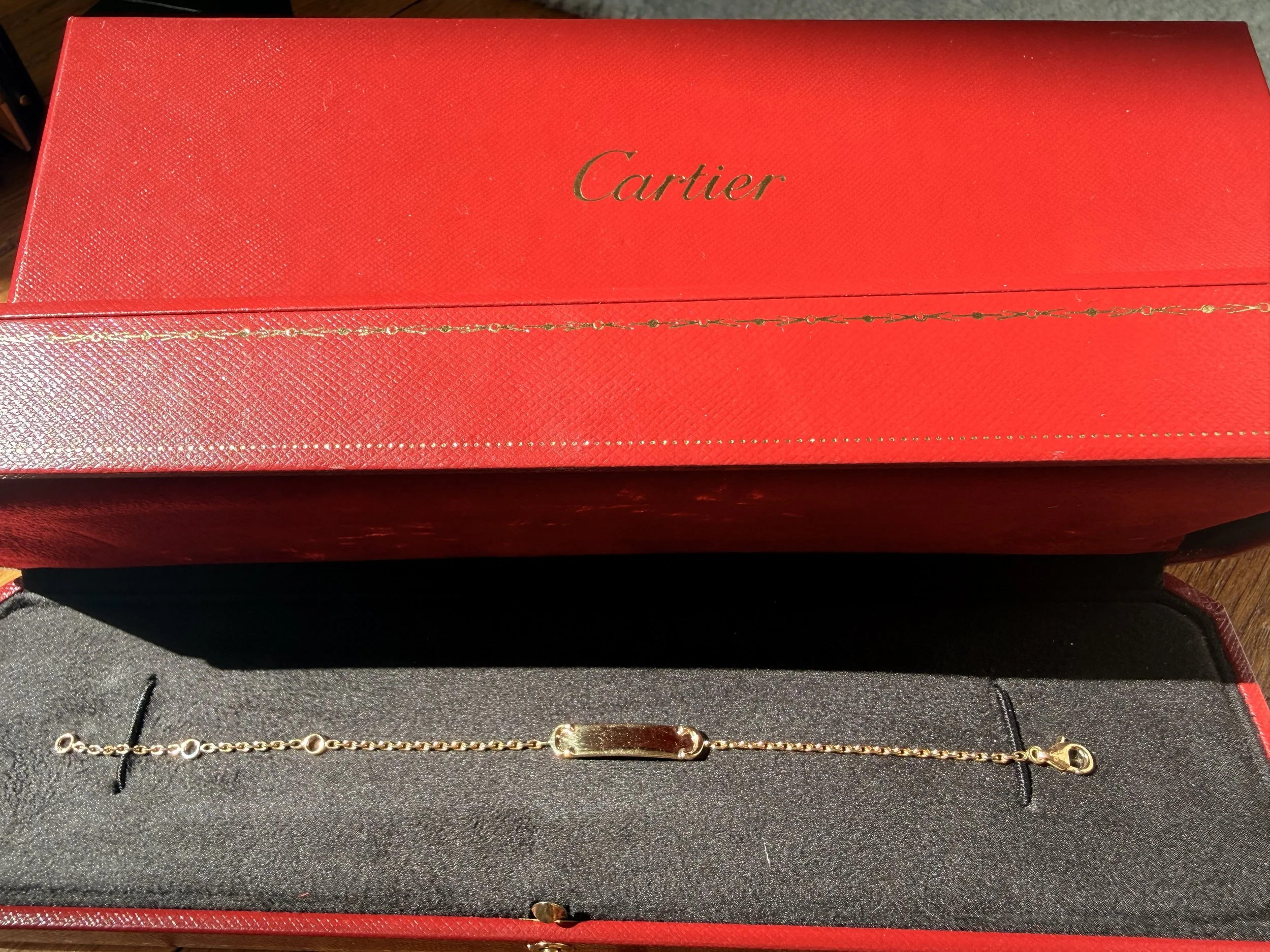 ADR2997-Cartier-bracelet-love-goumette-or-gold-gift-push-present3.jpeg