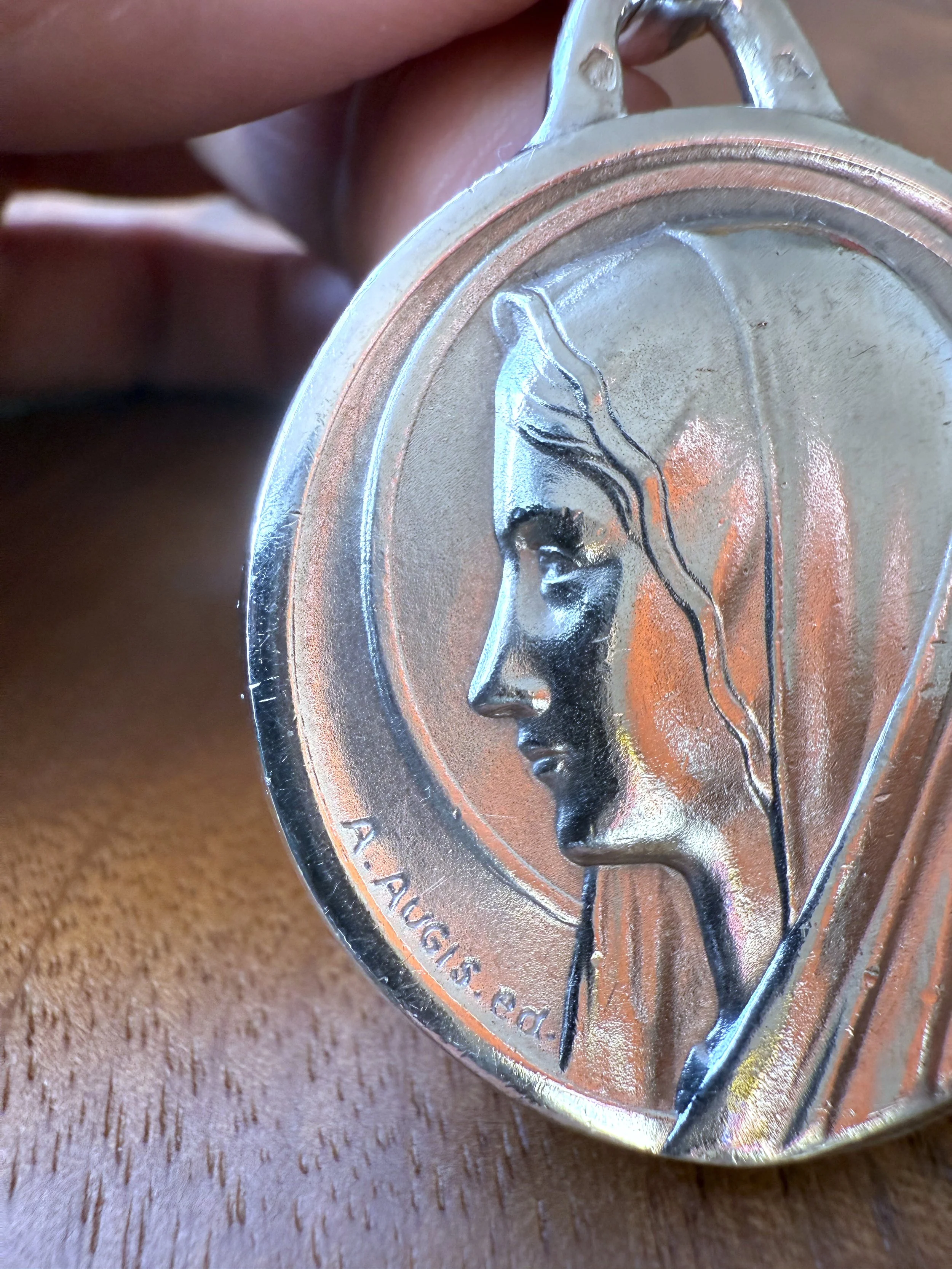 ADR2983-Augis-mazzoni-medaille-vierge-argent4.jpeg