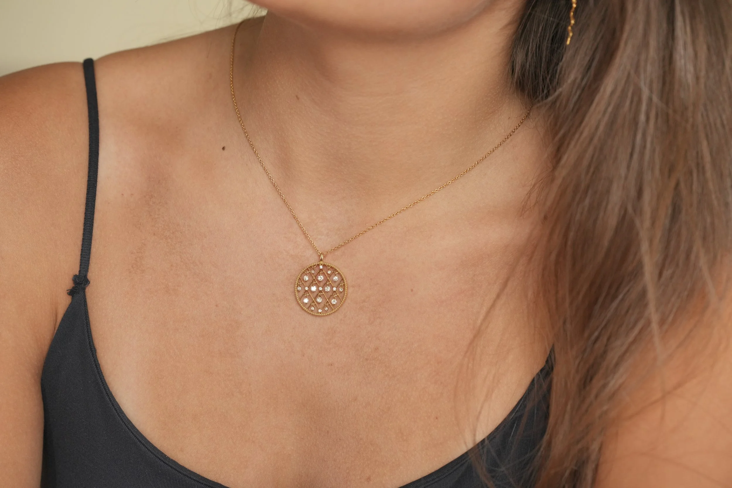 ADR2795-collier-or-jaune-diamants-cadeau-anniversaire-naissance (2).jpg