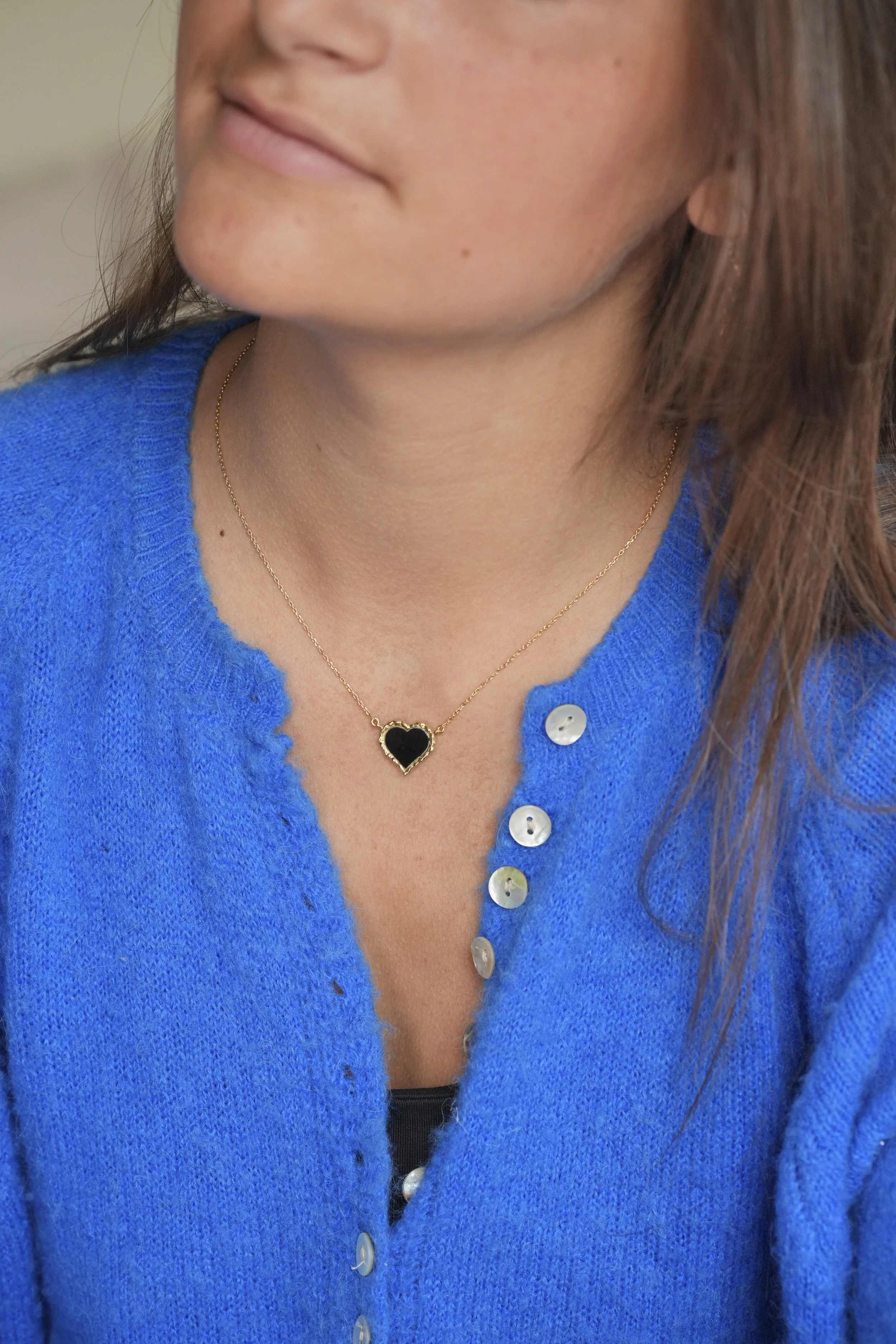 ADR2943-collier-or-jaune-coeur-noir-cadeau-naissance-anniversaire (1).jpg