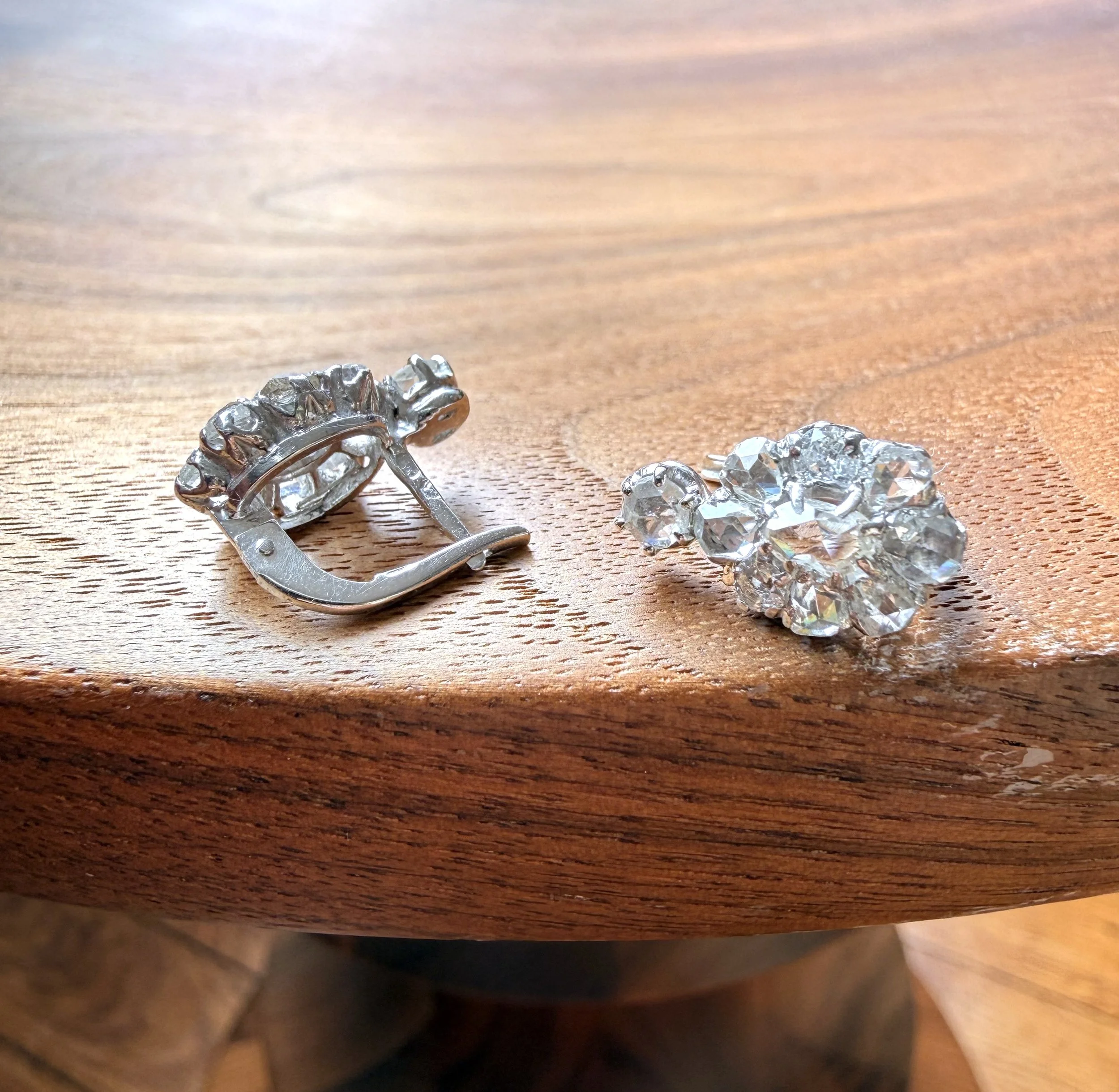 ADR3090-Dormeuses-boucles-doreilles-or-blanc-diamants-taille-rose-estate-vintage6.jpeg