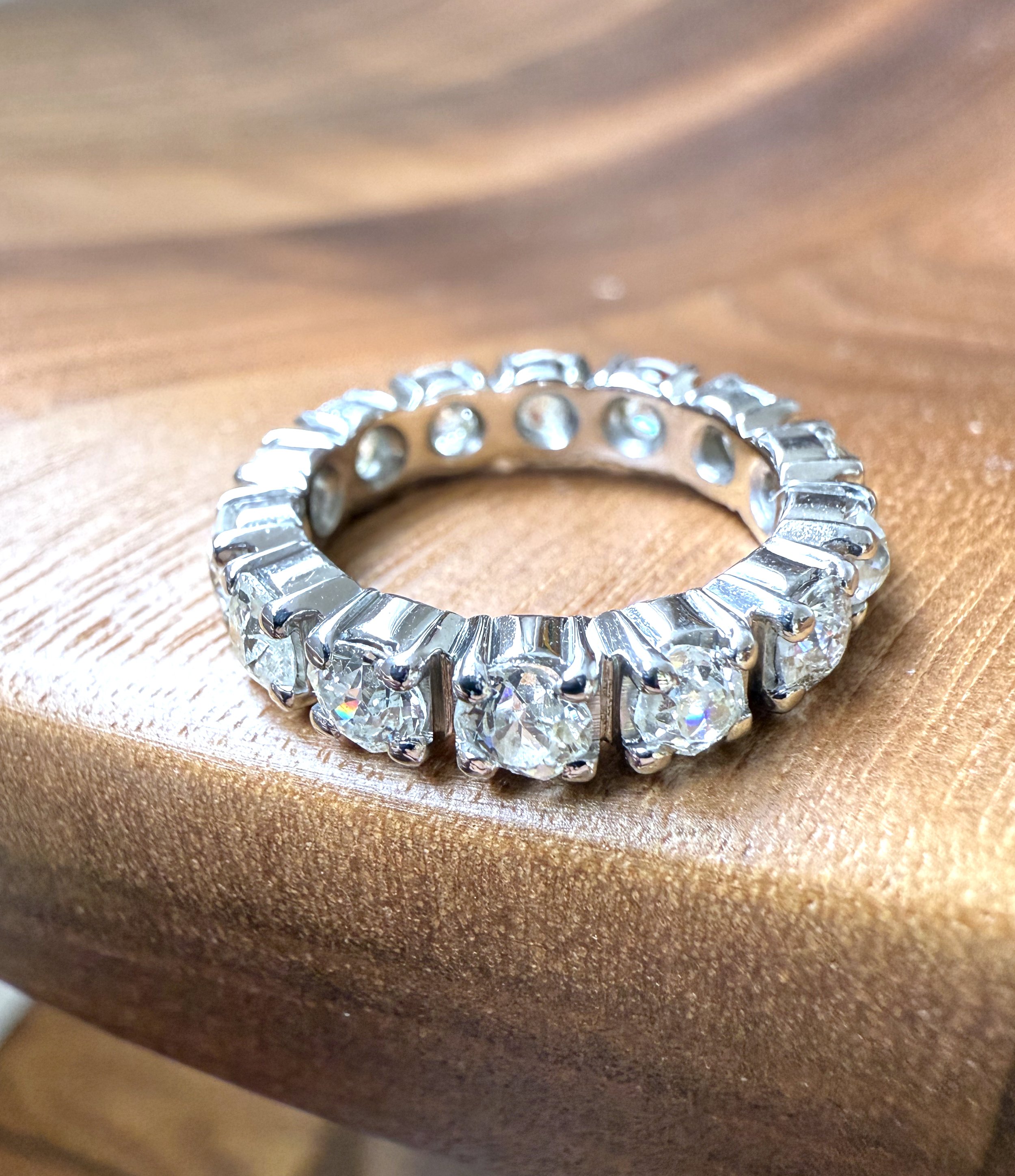 ADR2827-Alliance-or-blanc-diamants-diamond-eternity-ring-vintage-wedding-mariage-fiancailles11.jpeg