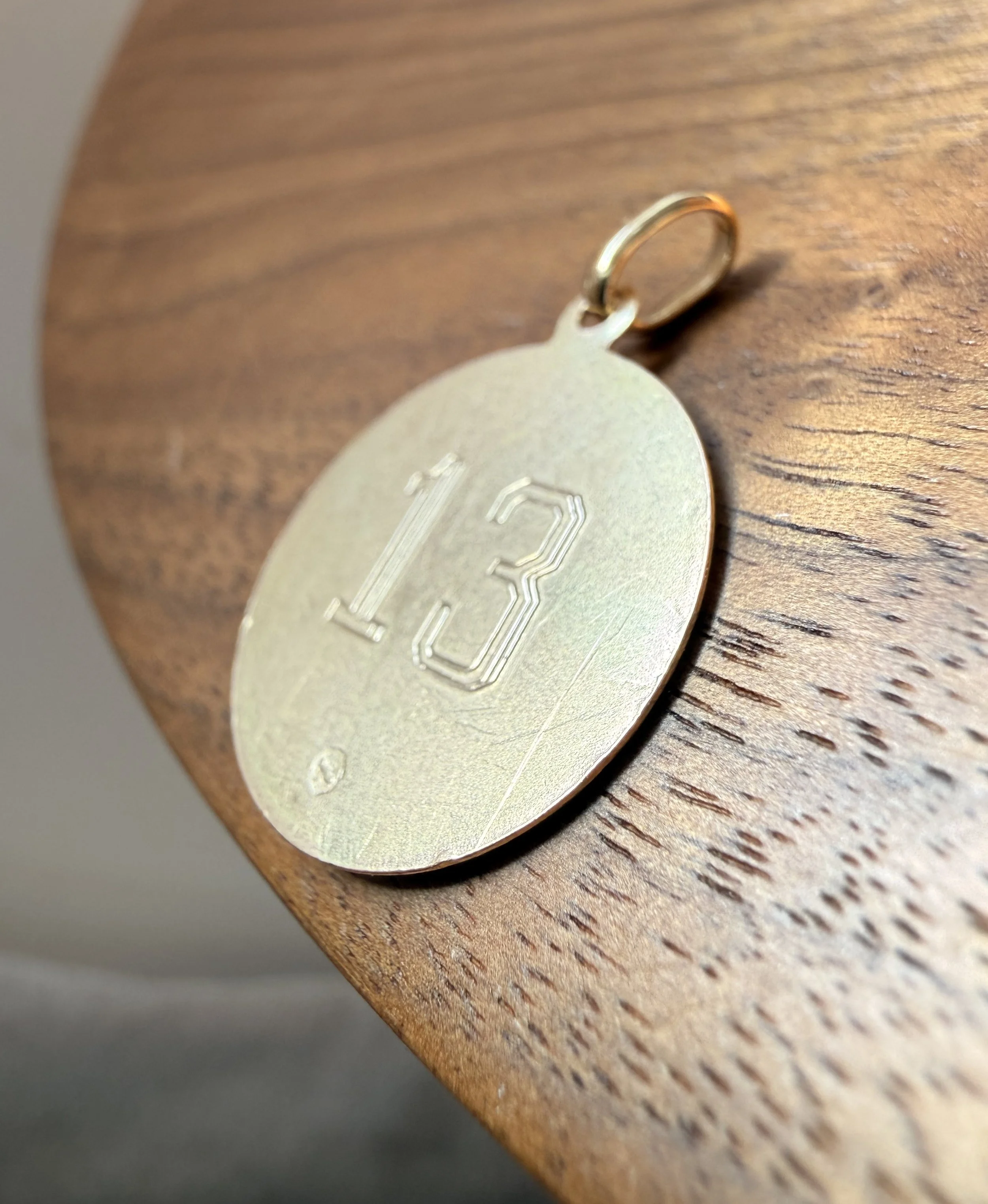 ADR2972-medaille-vierge-or5.jpeg