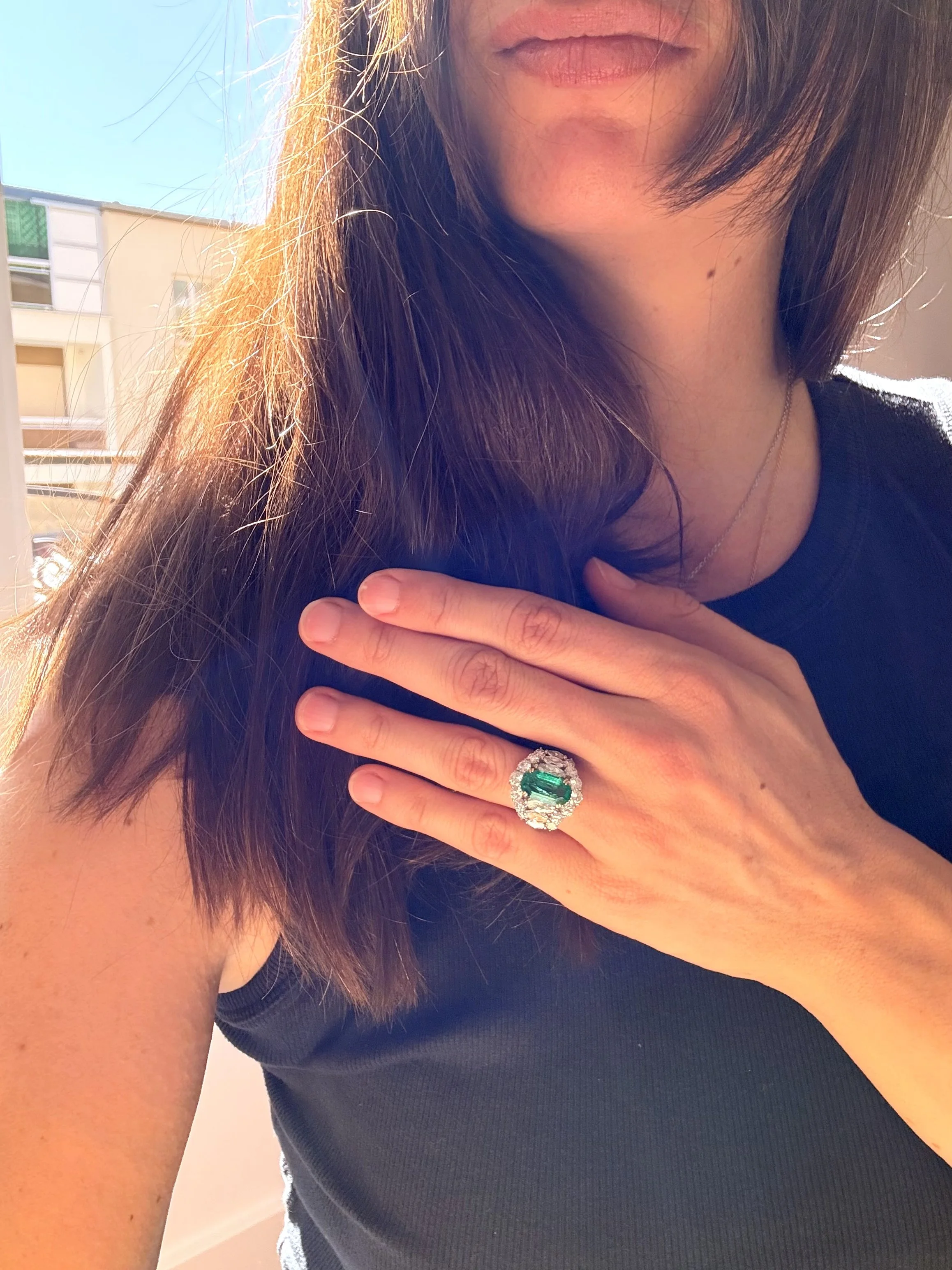 ADR3075-amande-bague-emeraude-diamants-navette-emerald-ring-ovale-green-diamonds-fiancailles-mariage-aniversary-anniversaire11.jpeg