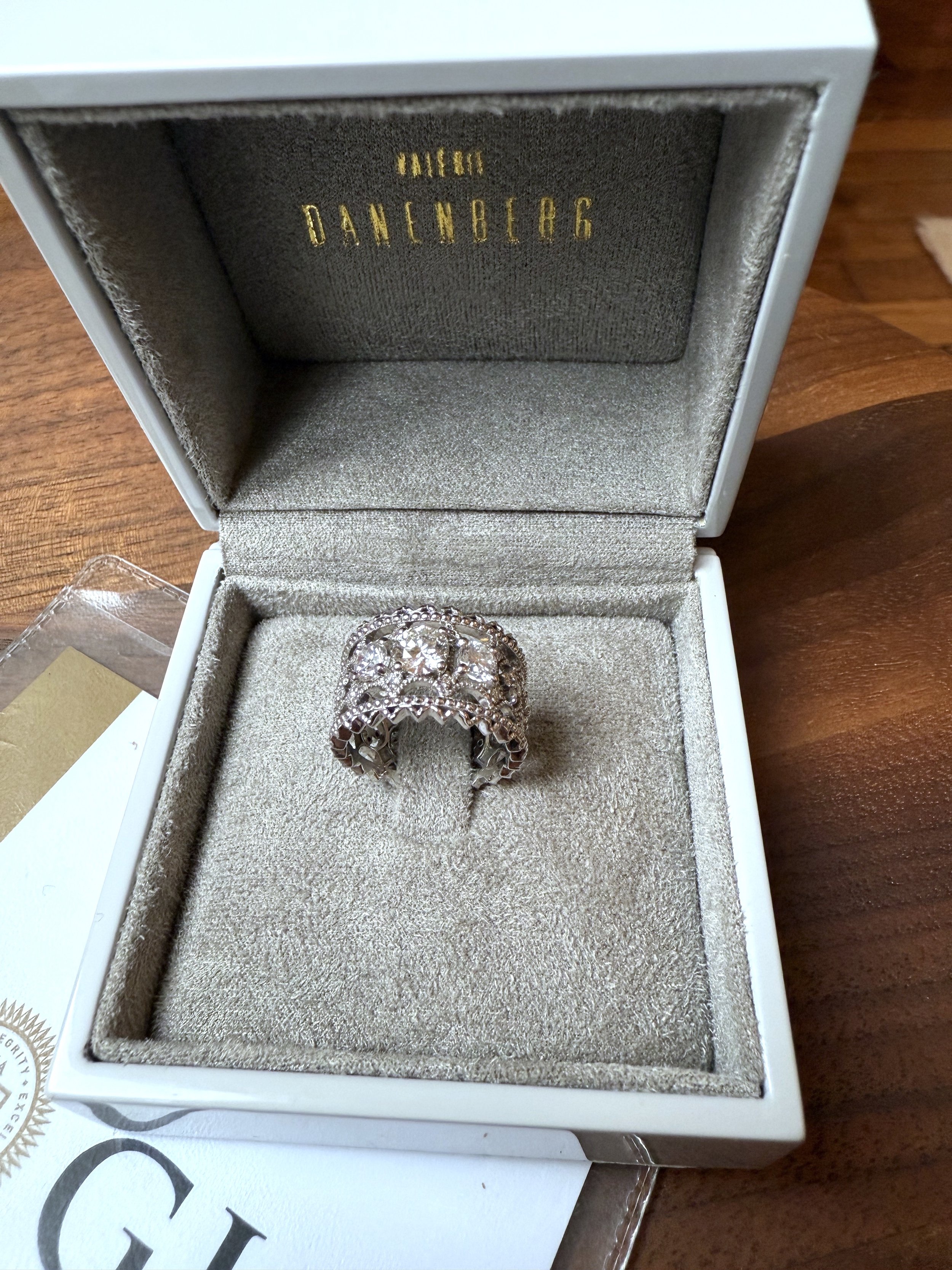 ADR2562-Bague-Danenberg-charlotte-diamants2.jpeg